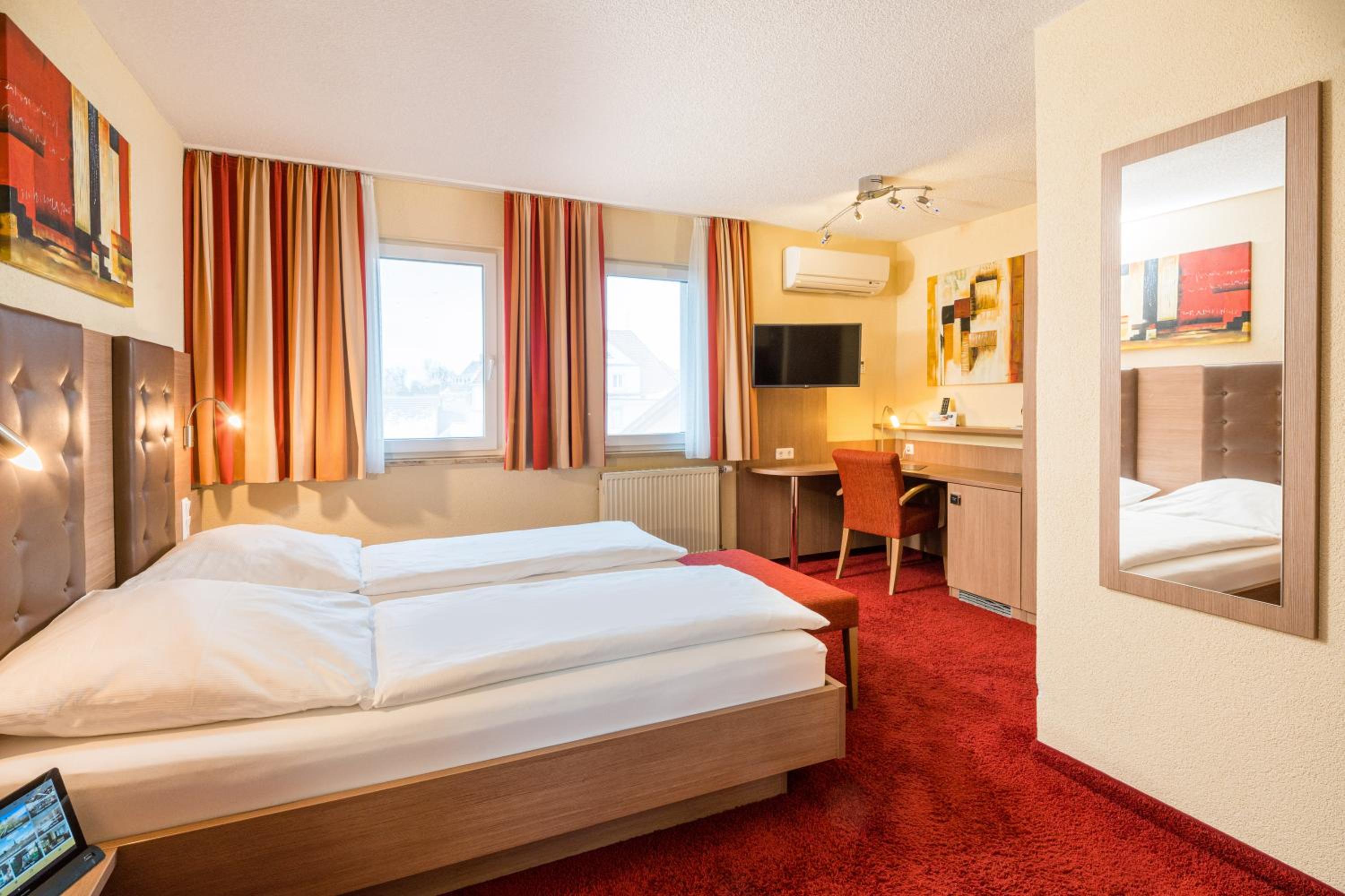 Double Room - Photo 2