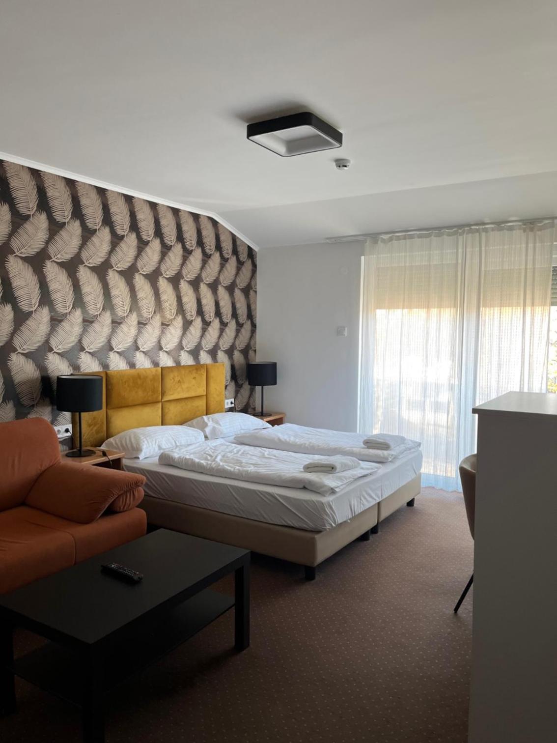 Triple Room with Shower