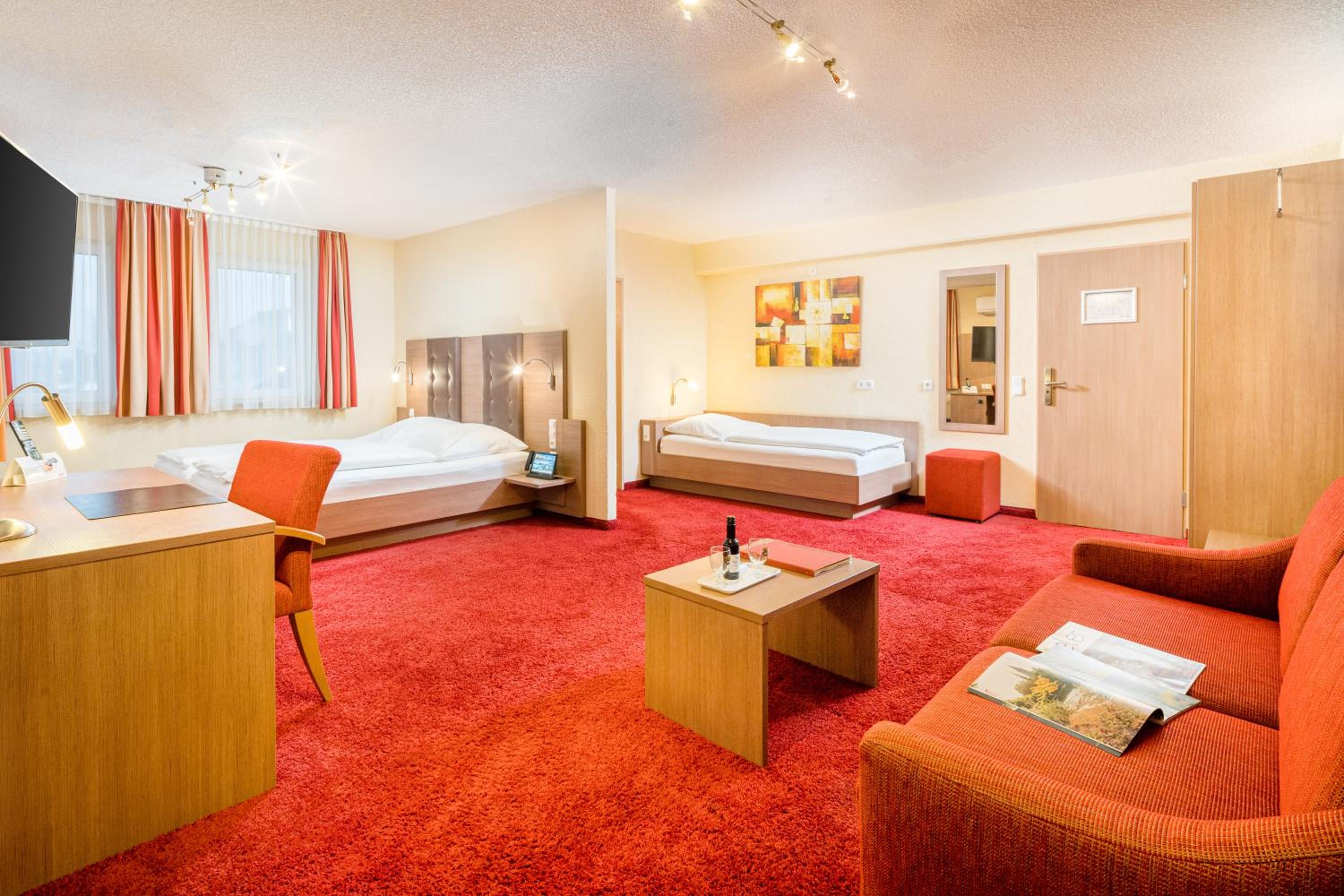 Triple Room - Photo 1