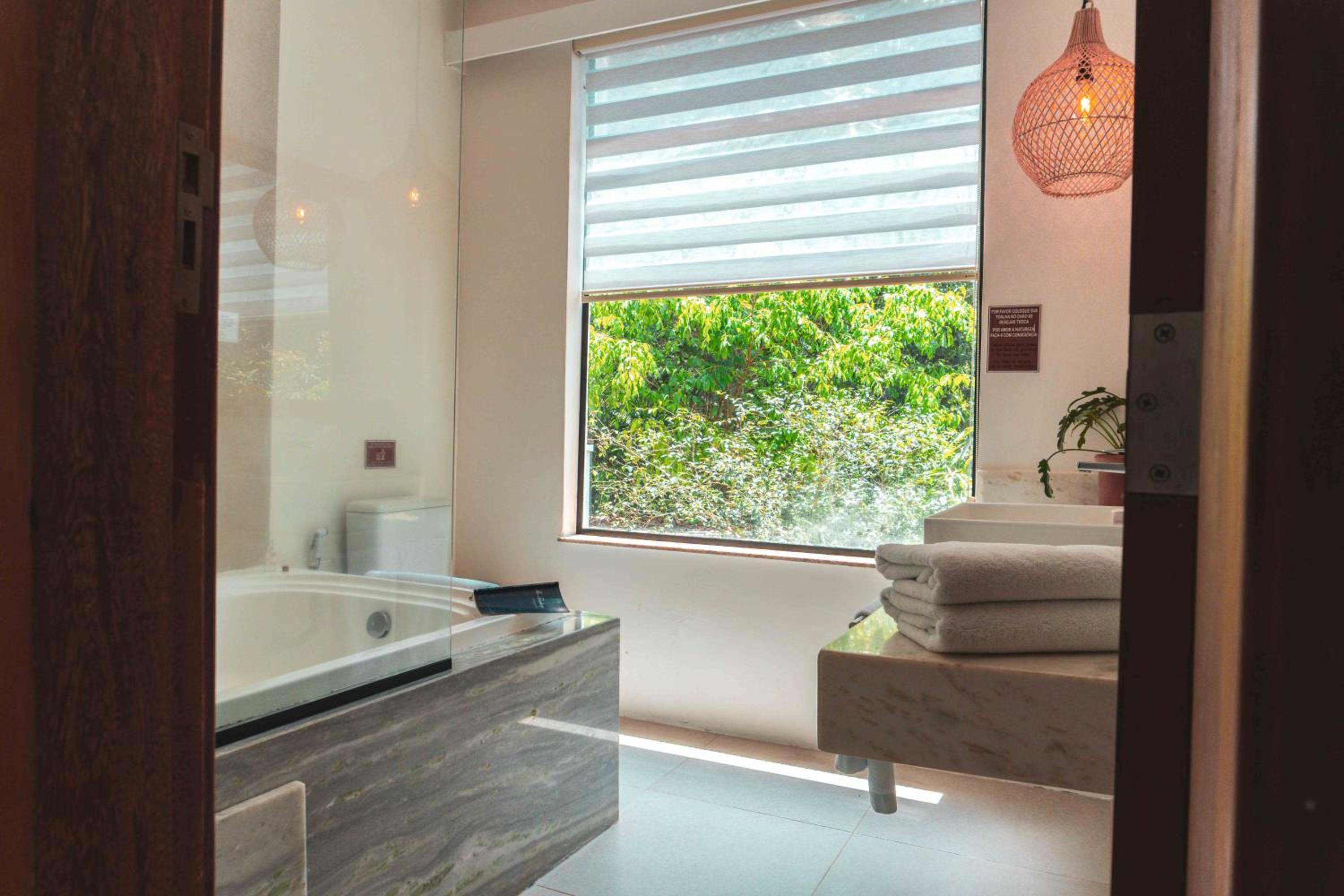 Deluxe Double Room with Balcony and Sea View photo 2