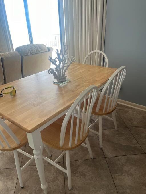 Three-Bedroom Apartment with Ocean View photo 3