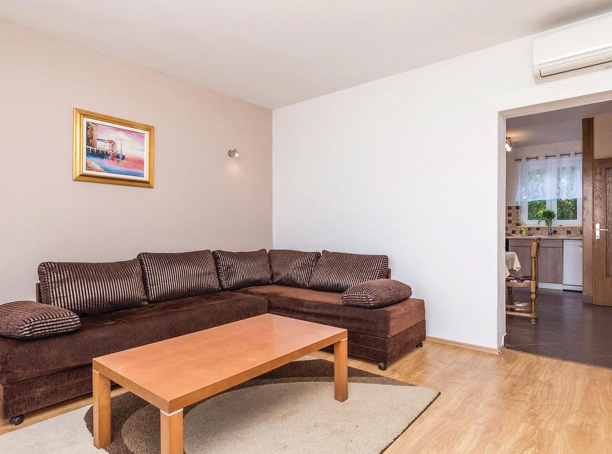 Three Bedroom Apartment With Sea View photo 3