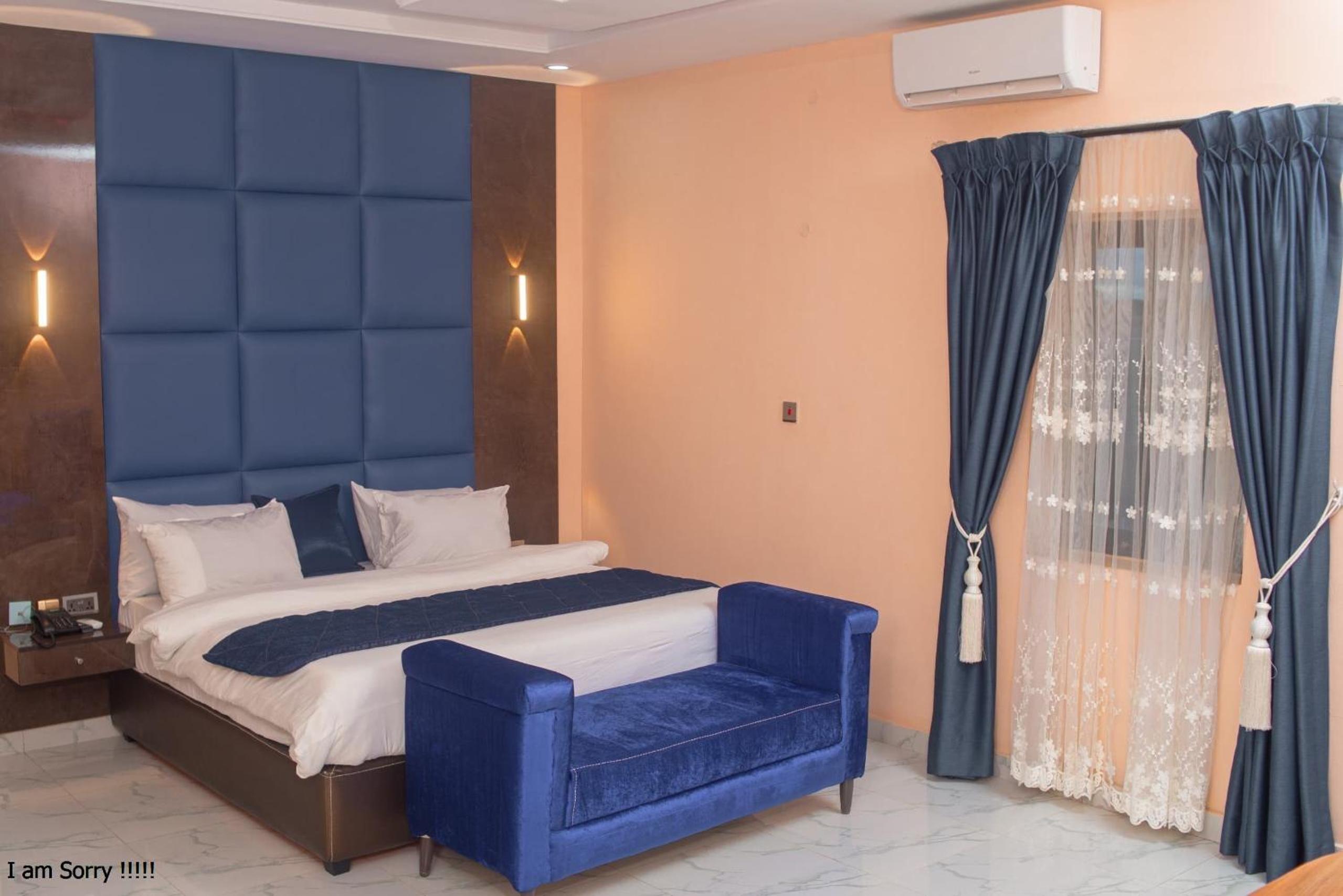 Suite photo 1
