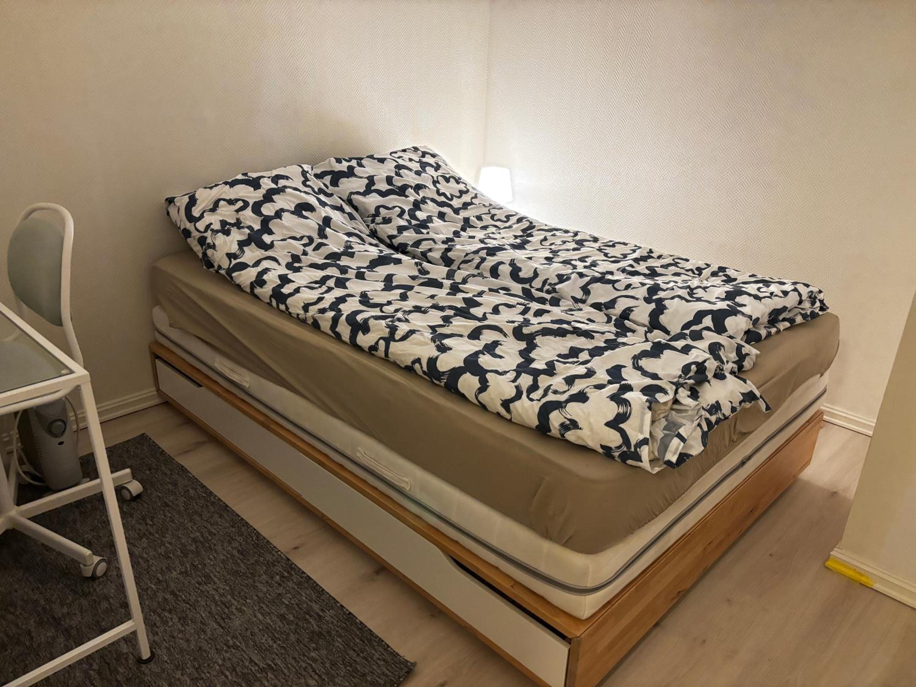 One-Bedroom Apartment photo 2