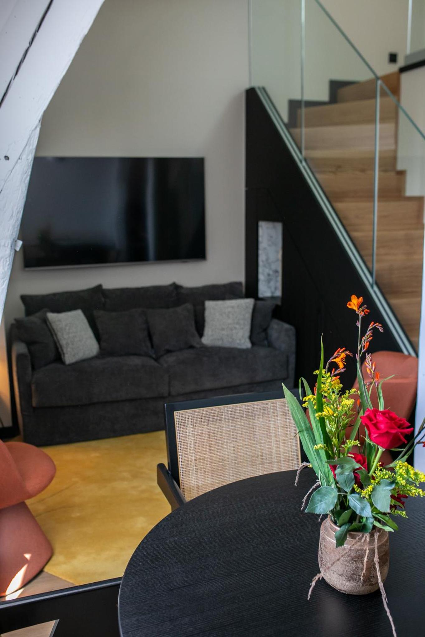 Duplex Suite with Queen Bed  and View - Photo 1