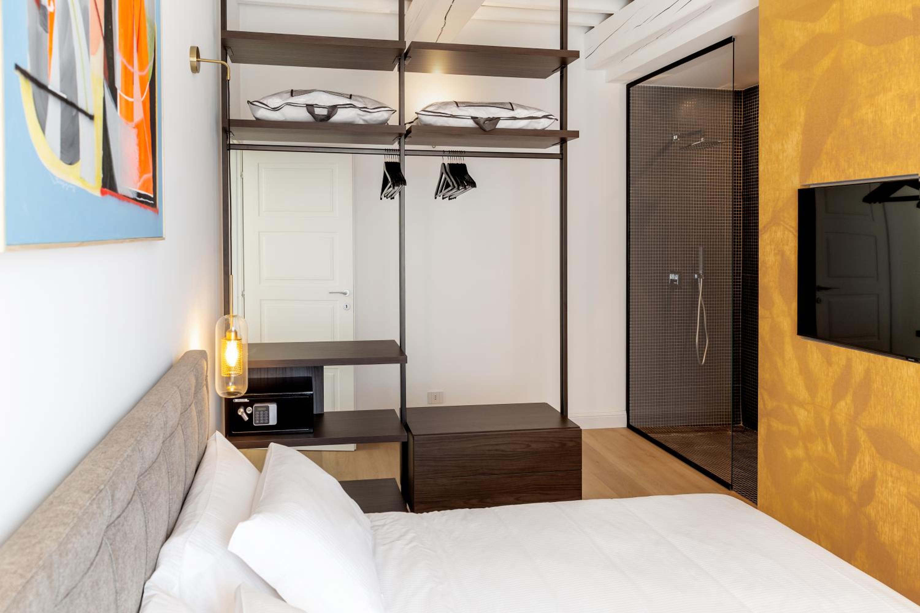 Suite with Garden View photo 2
