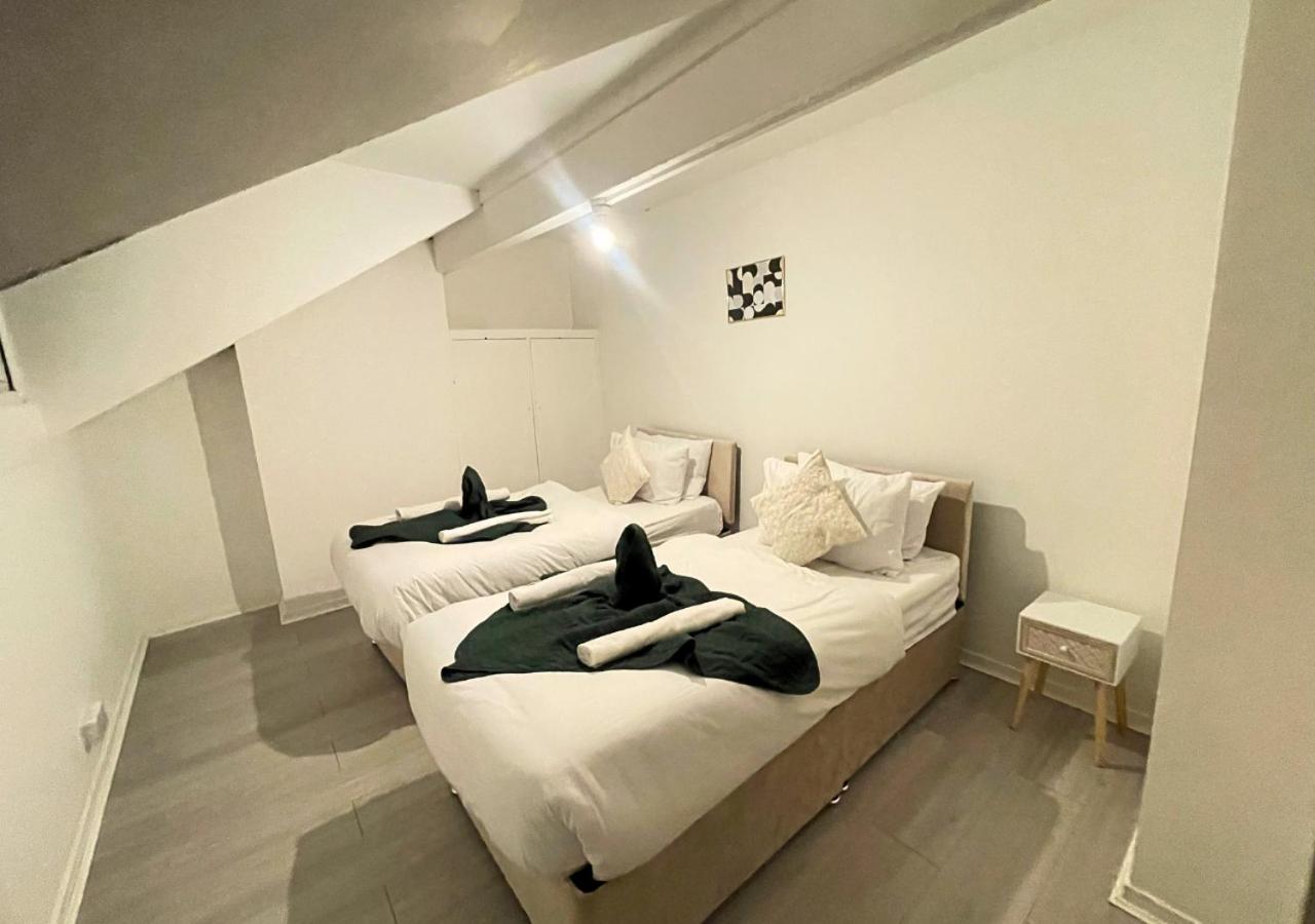 Two-Bedroom Apartment photo 1
