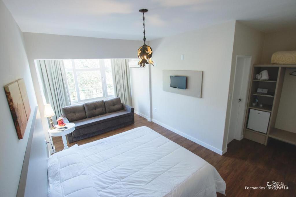 Standard Double or Twin Room photo 1
