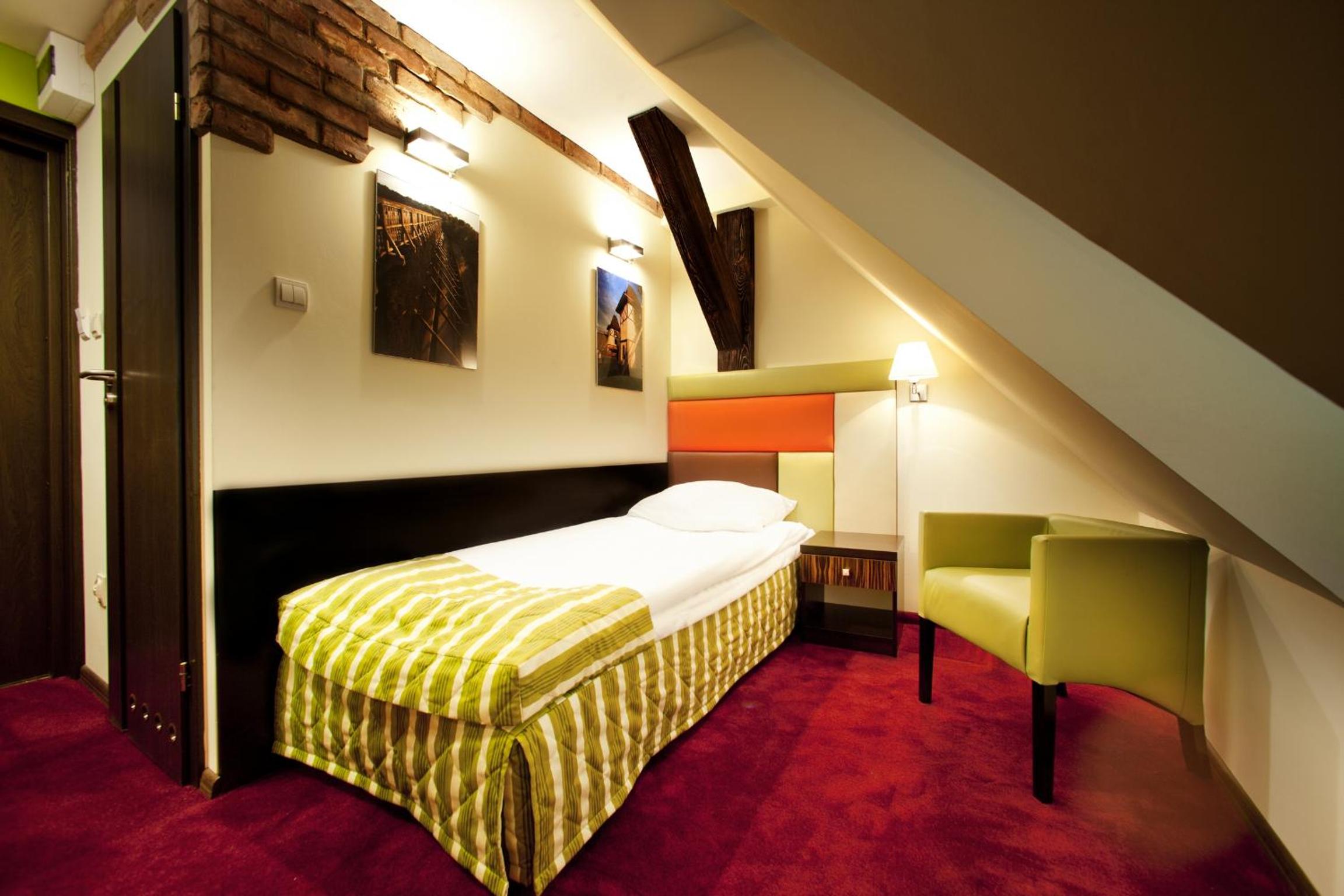 Single Room photo 2