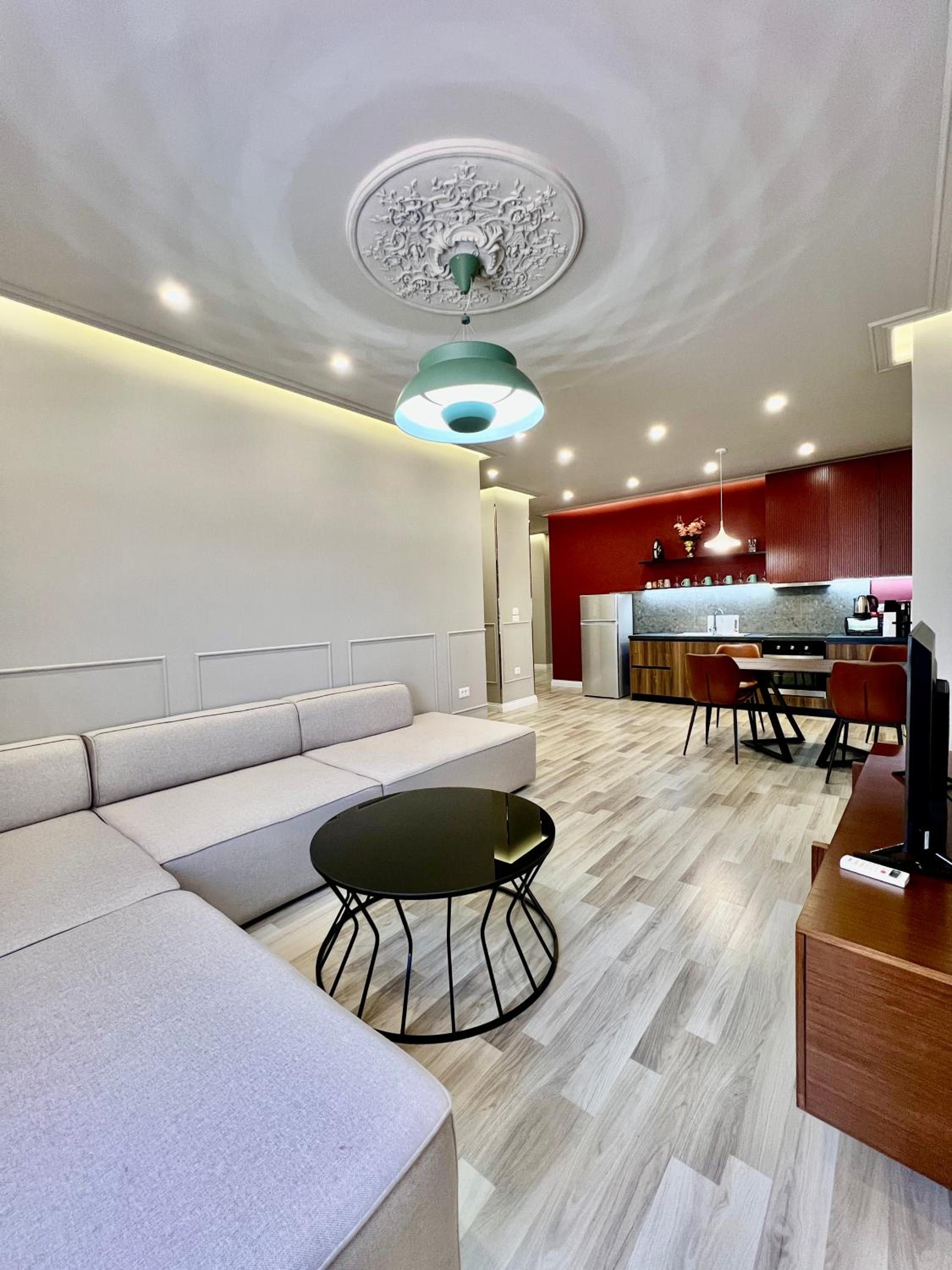 Deluxe Family Suite
