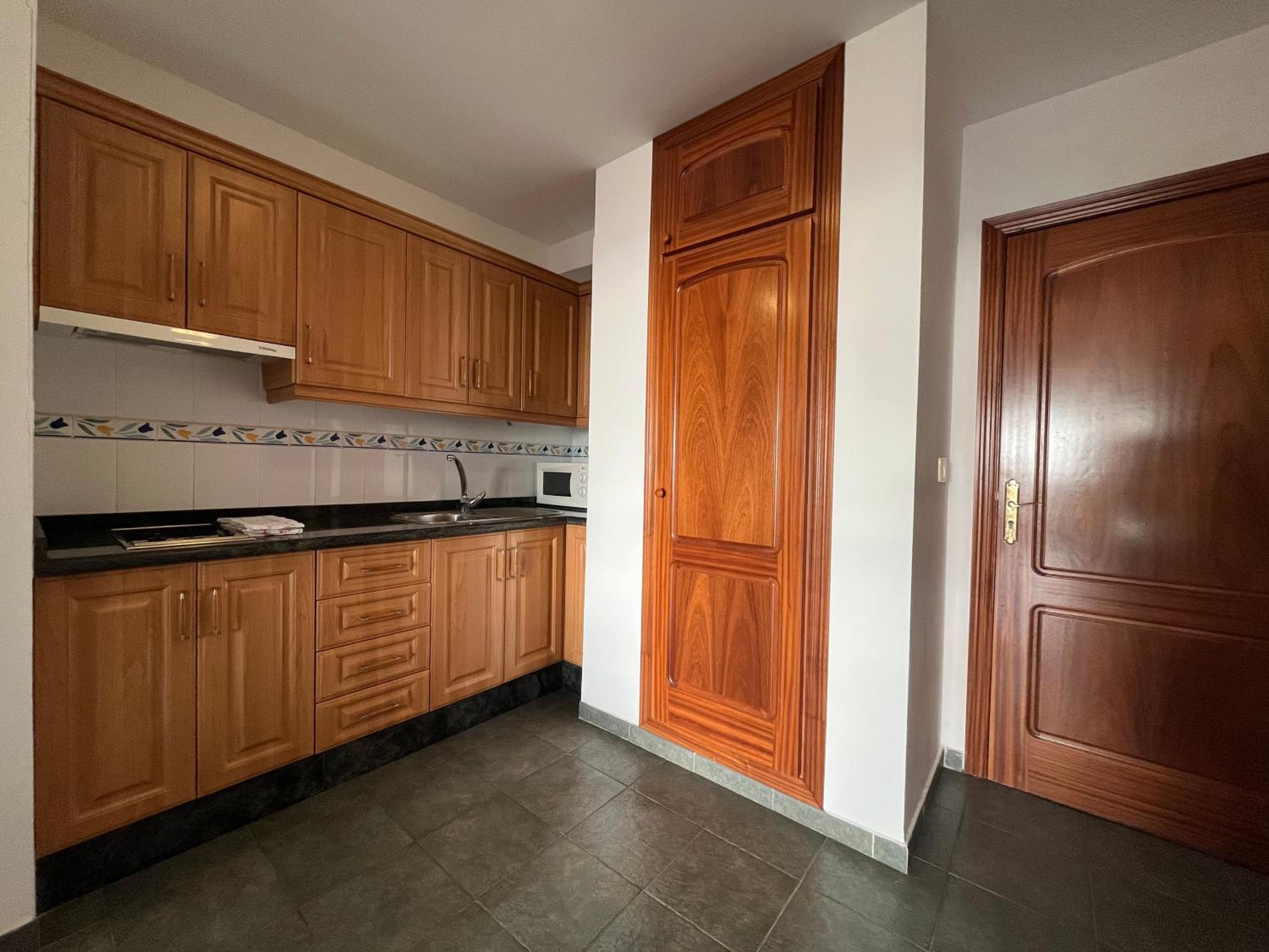 One-Bedroom Apartment with Sea View and Terrace photo 3
