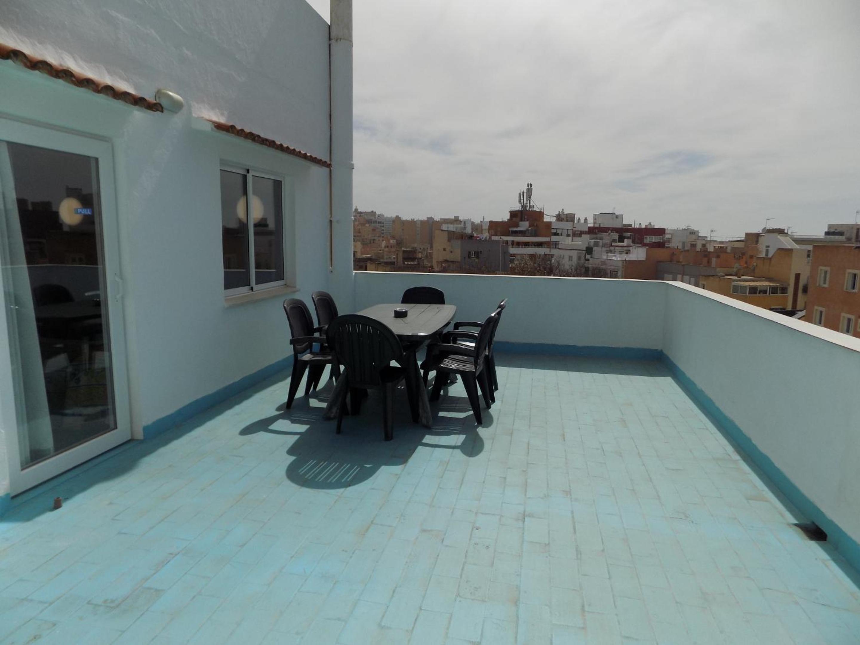 Family Room with Terrace photo 2