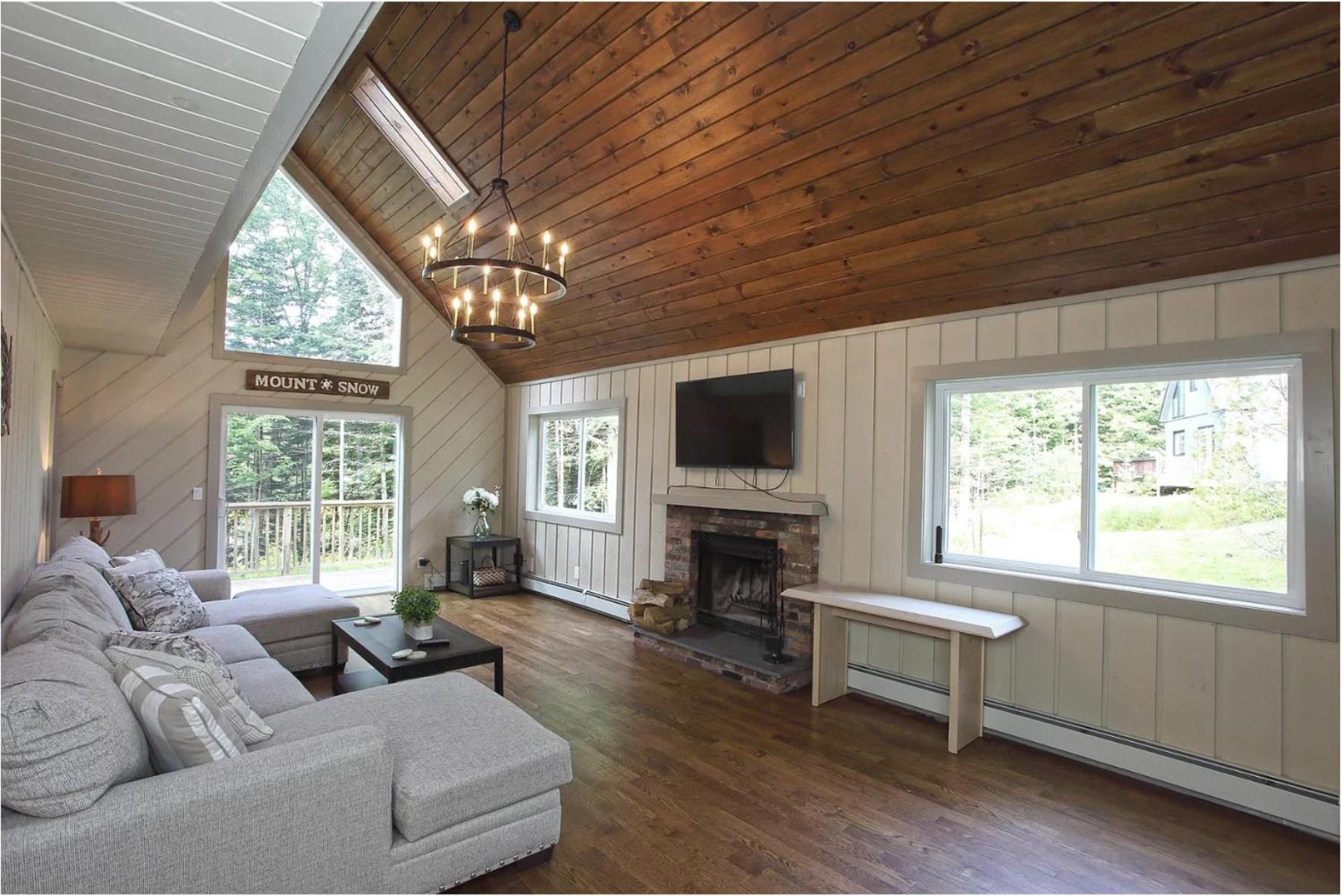 Three-Bedroom Chalet photo 1
