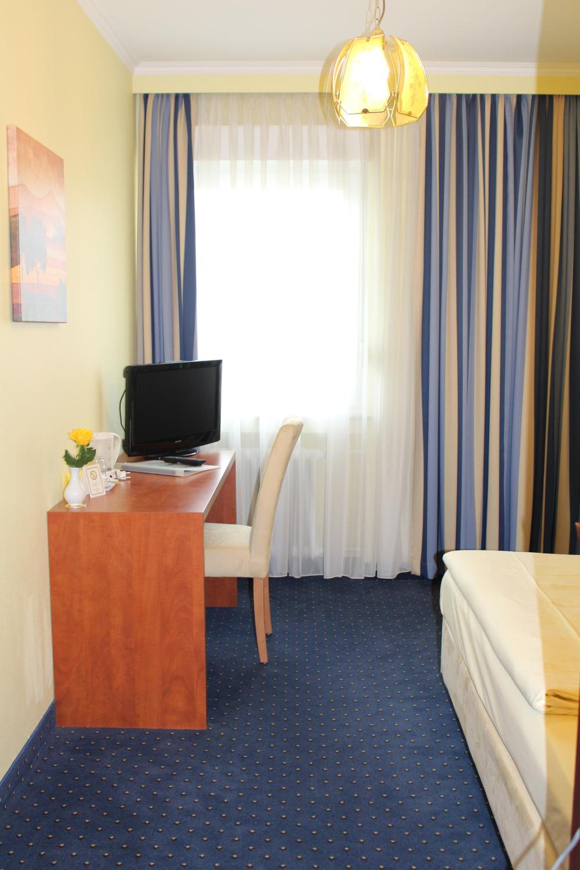 Single Room With River View photo 3
