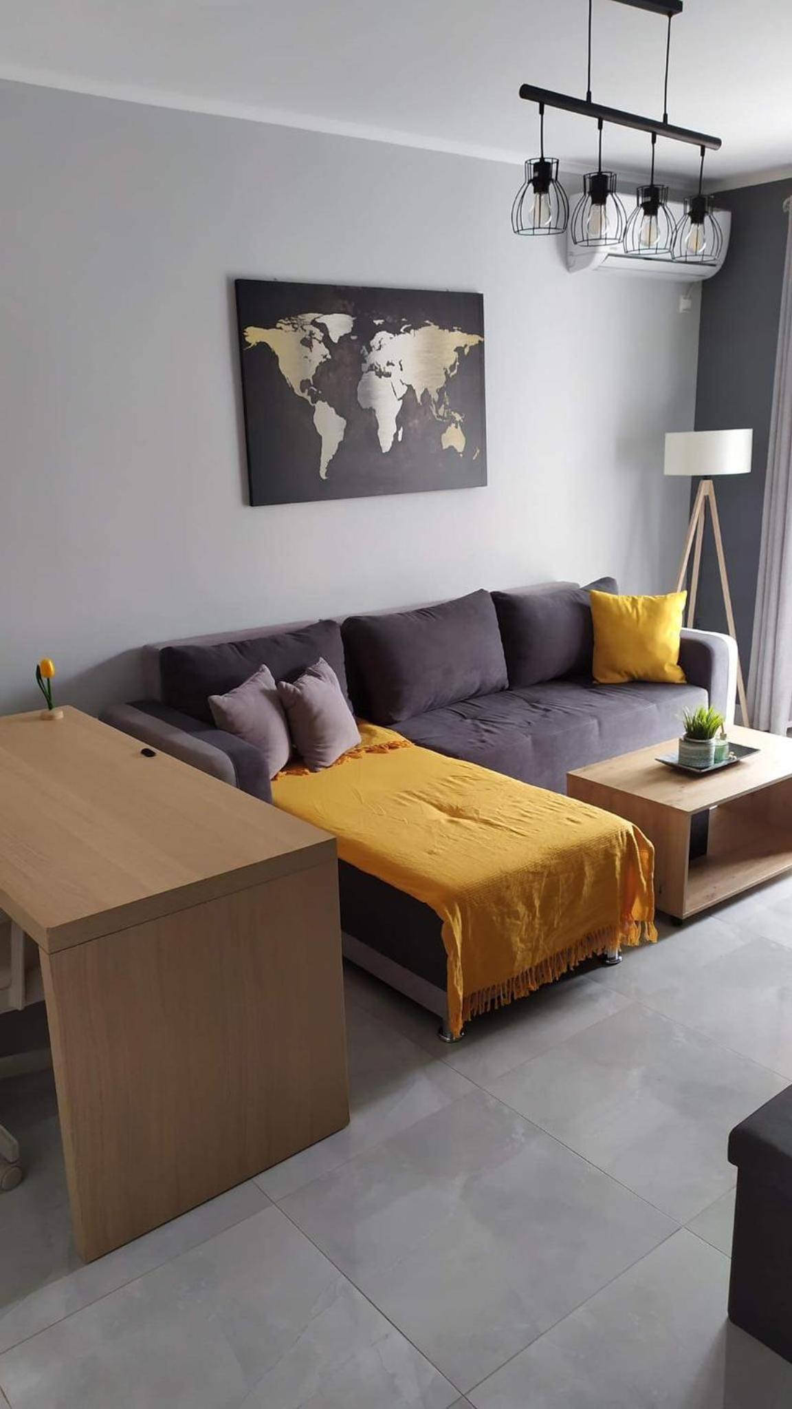 One-Bedroom Apartment photo 1