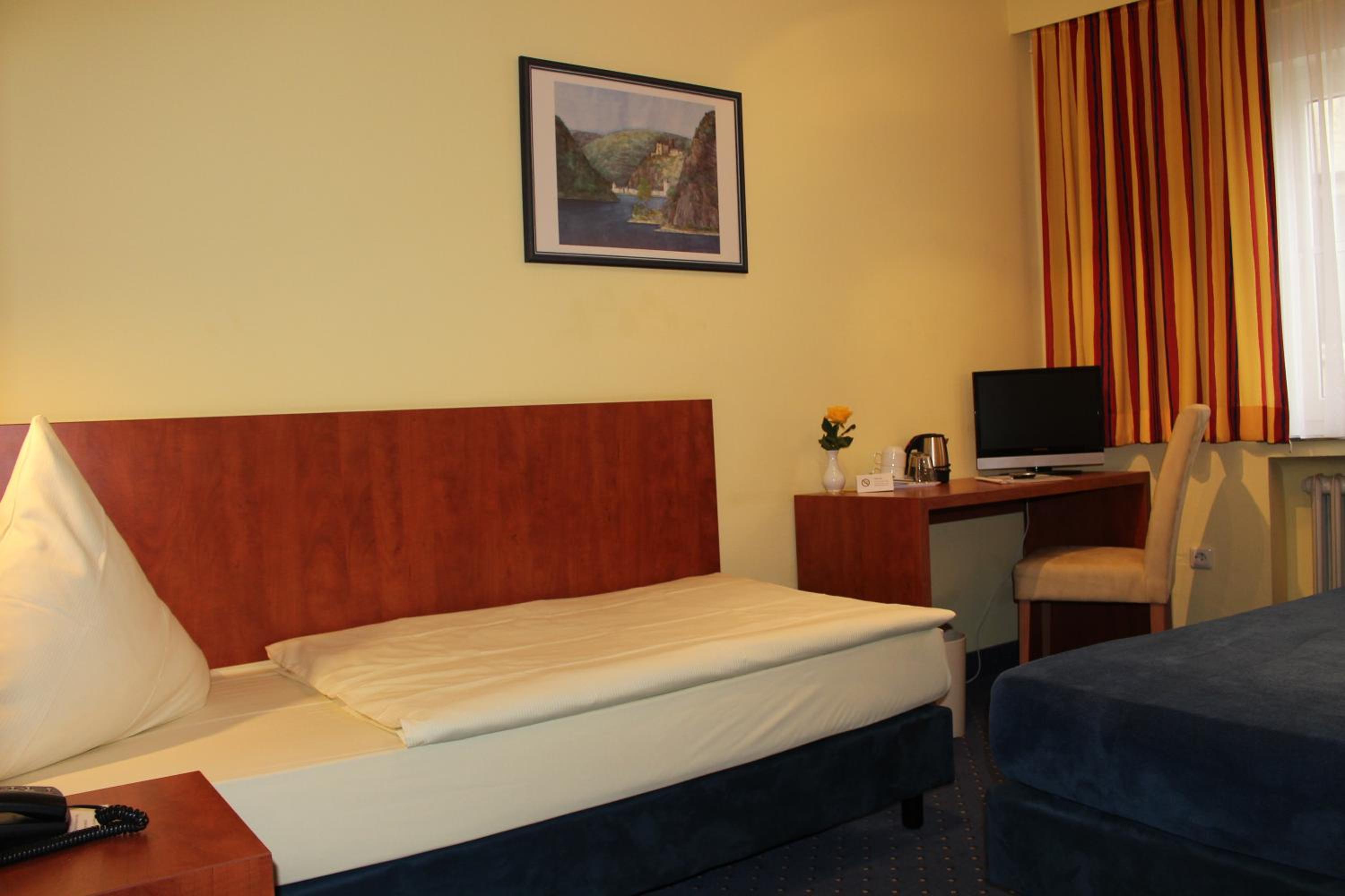 Standard Single Room photo 3