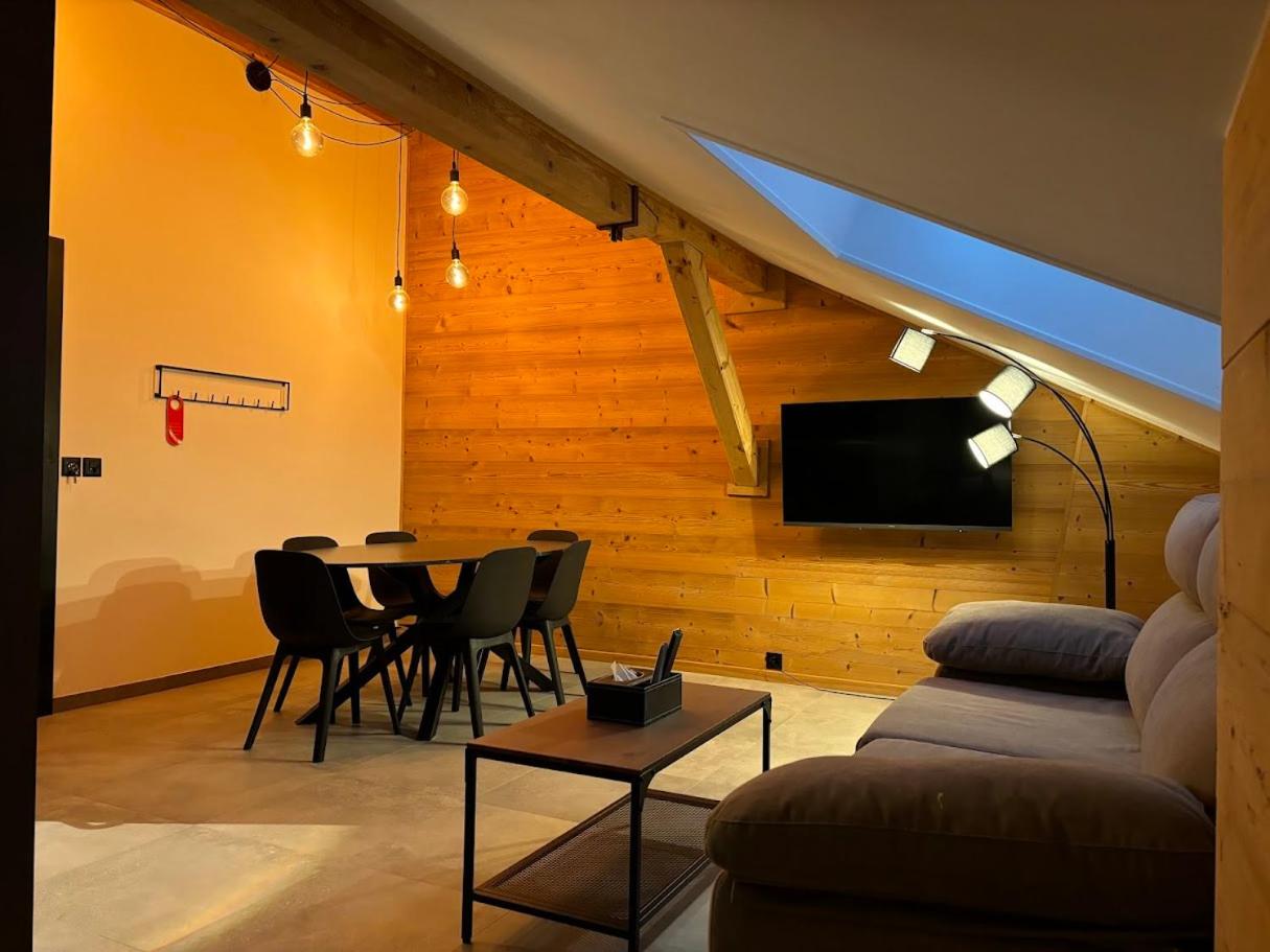 Apartment photo 2