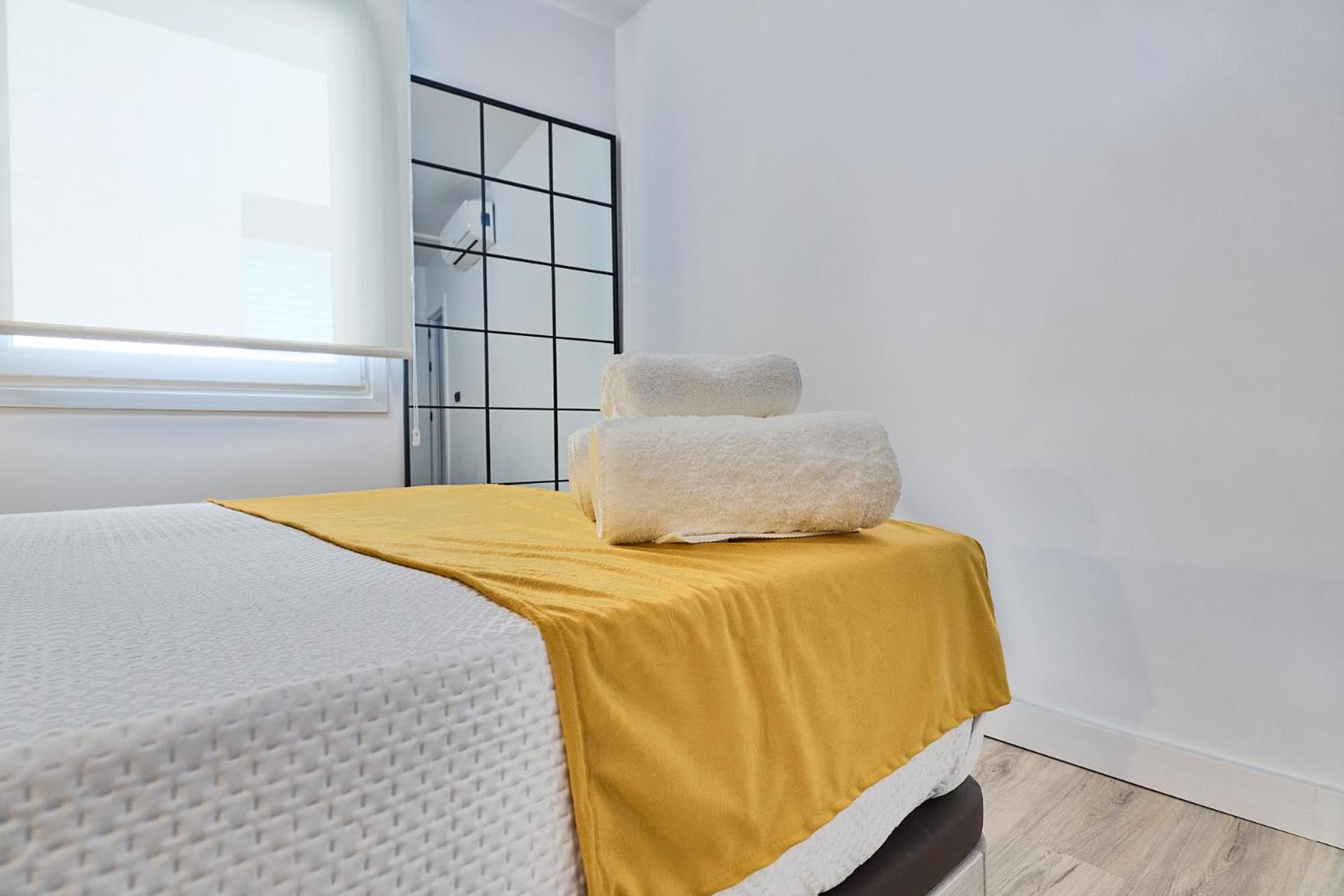 One-Bedroom Apartment with Balcony photo 2