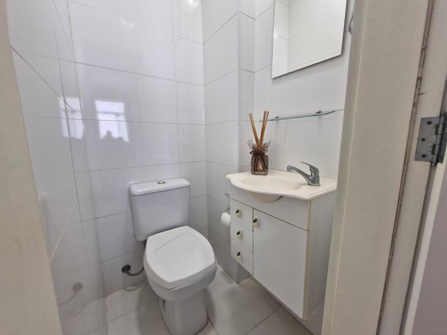 Three-Bedroom Apartment photo 2