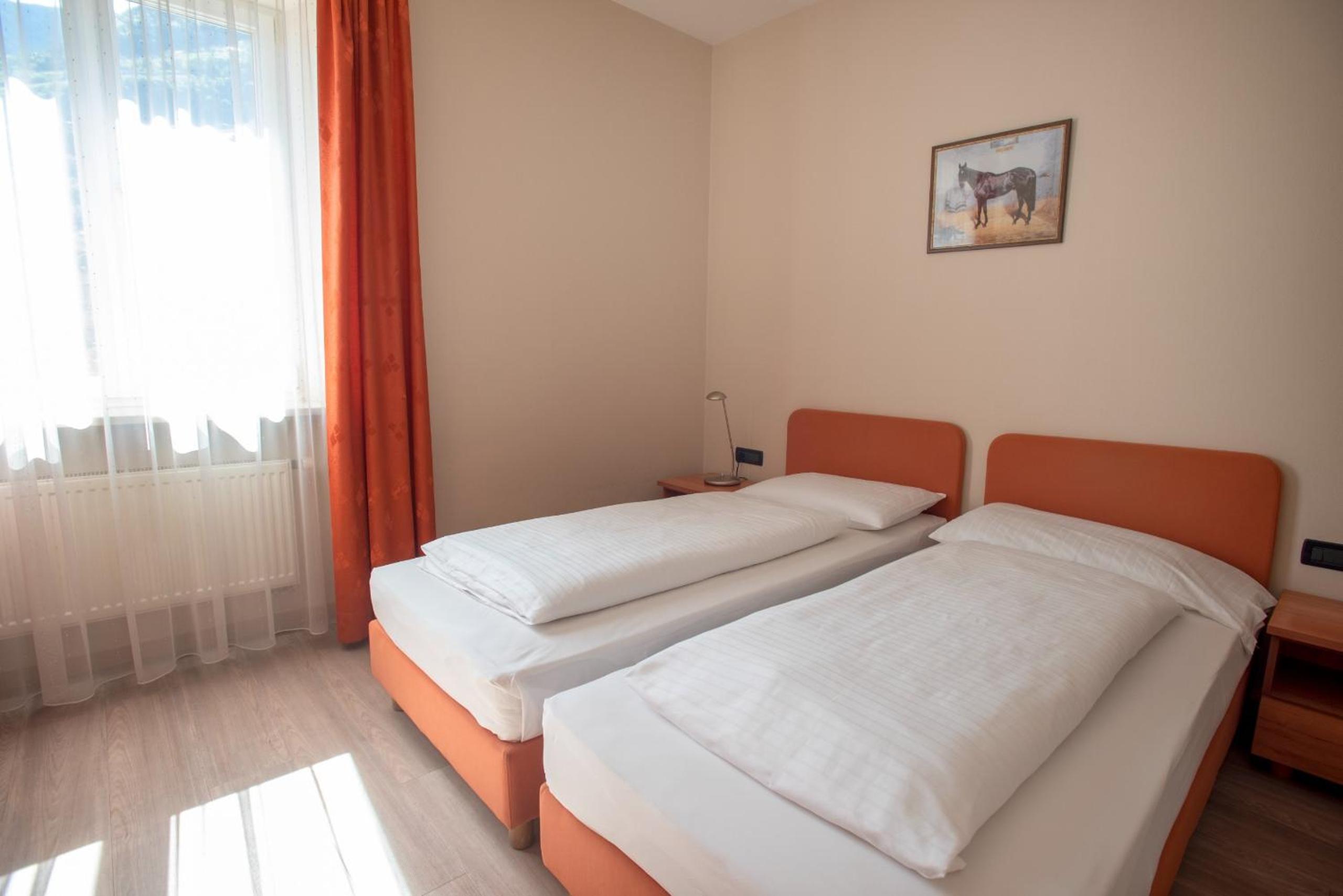 Double or Twin Room - Photo 1