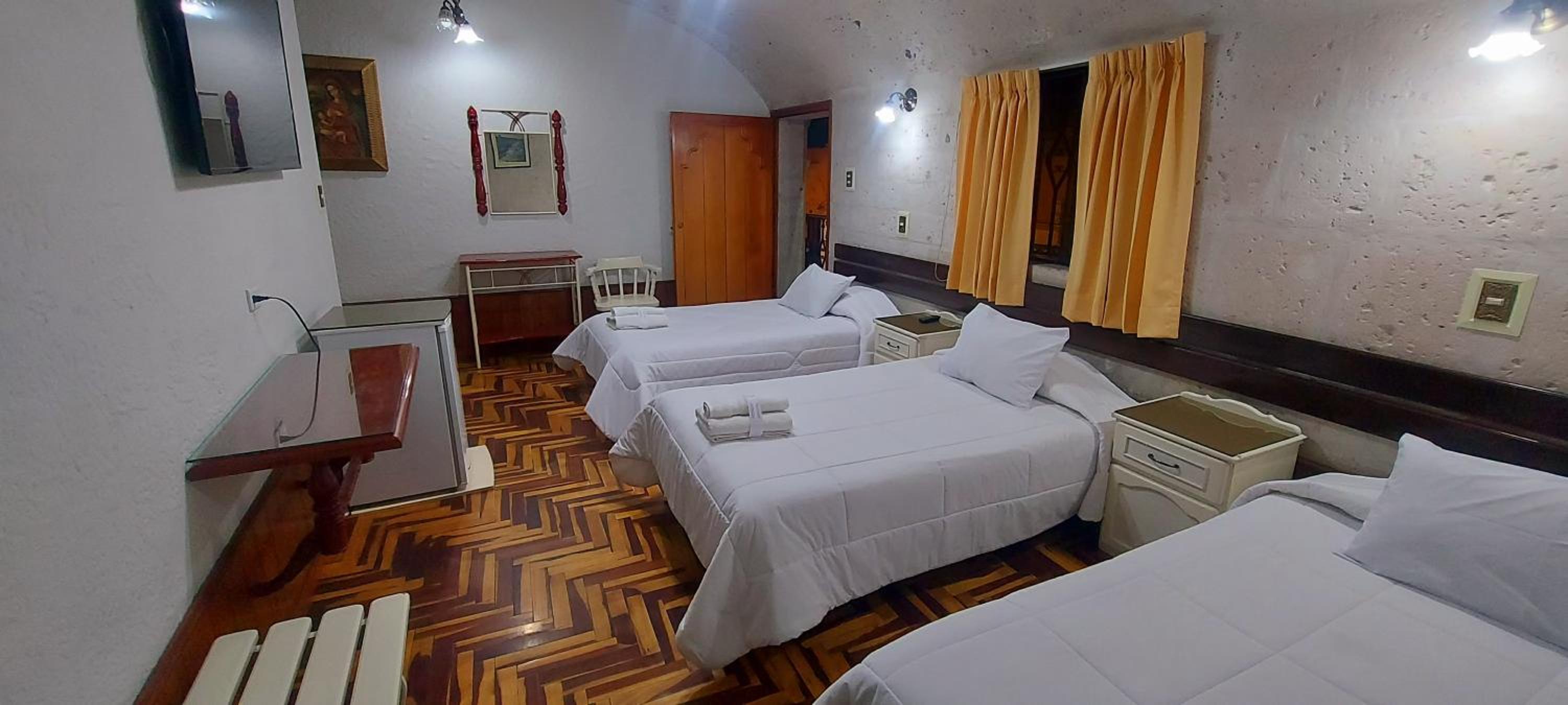 Triple Room