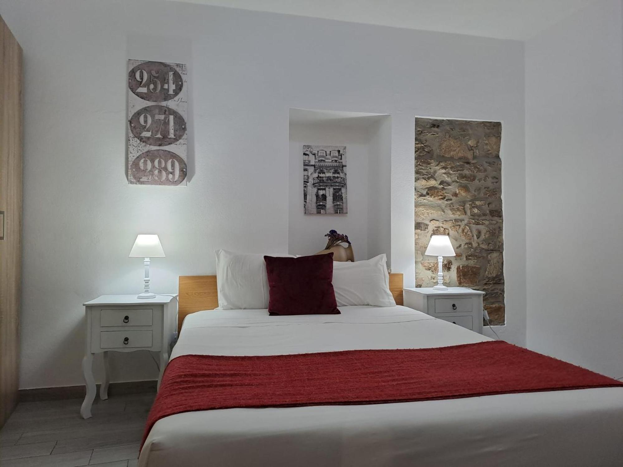 Economy Double Room photo 1