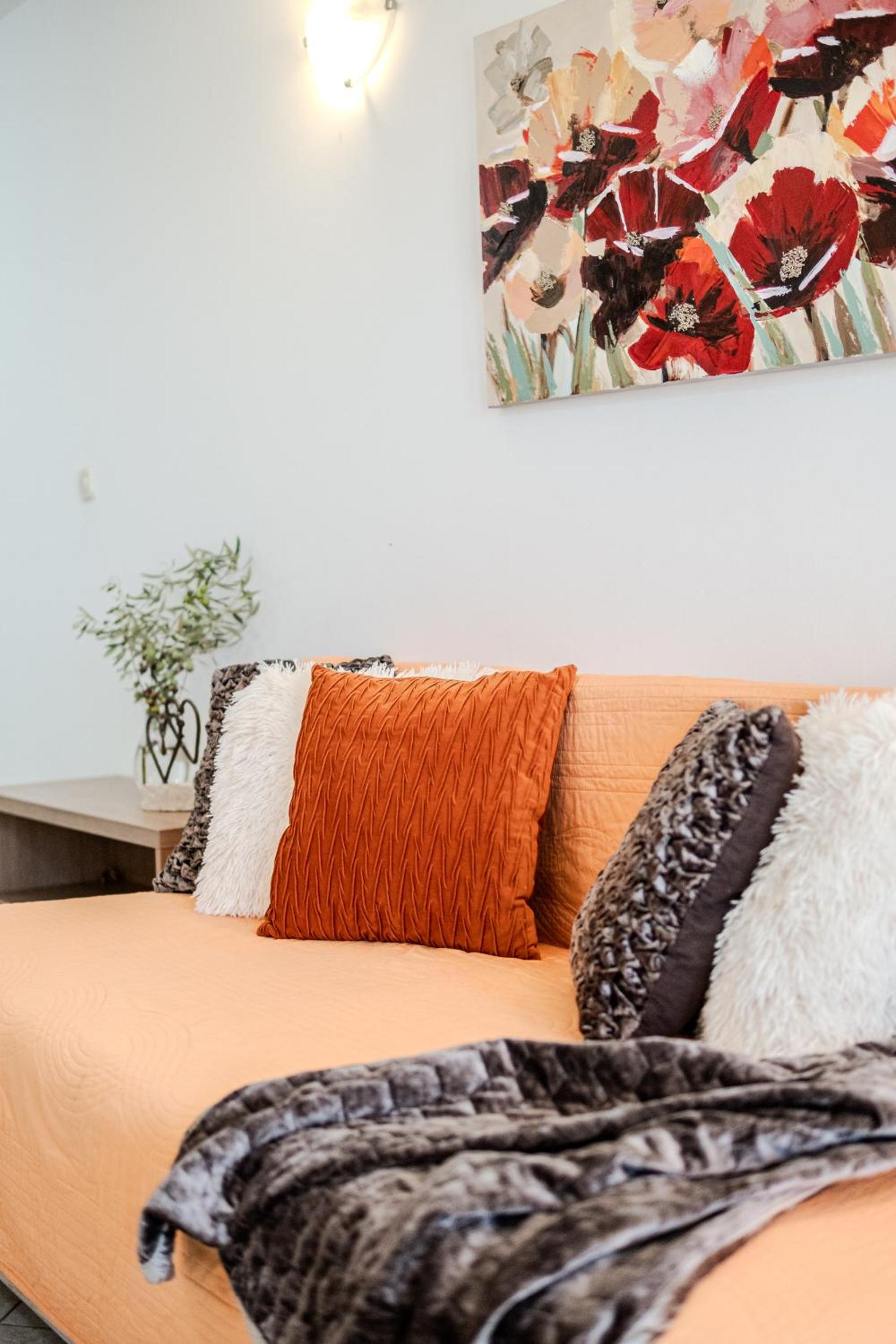 Apartment - Ground Floor photo 1