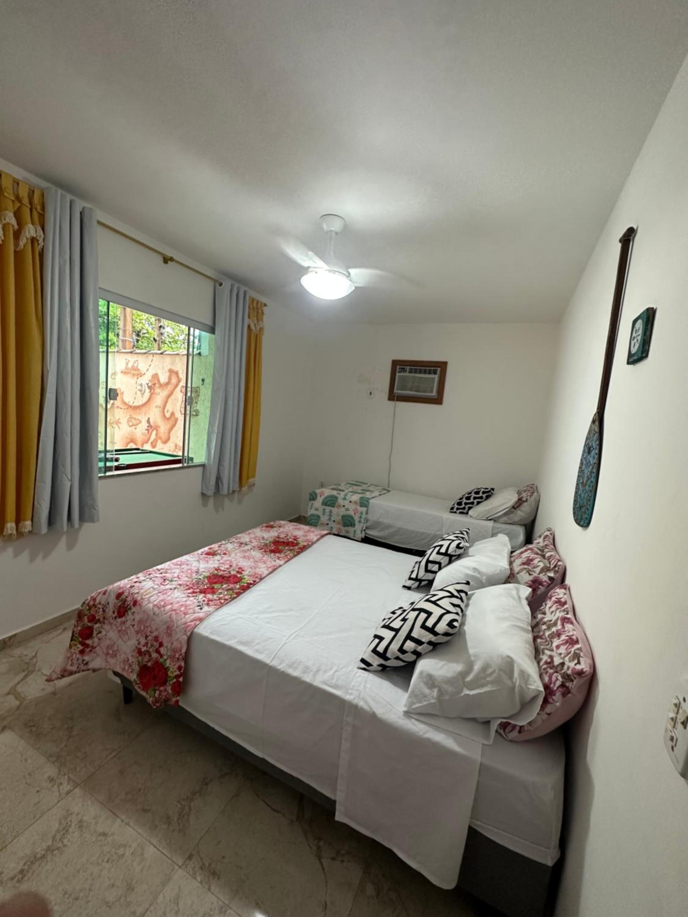 Quadruple Room with Private Bathroom photo 3