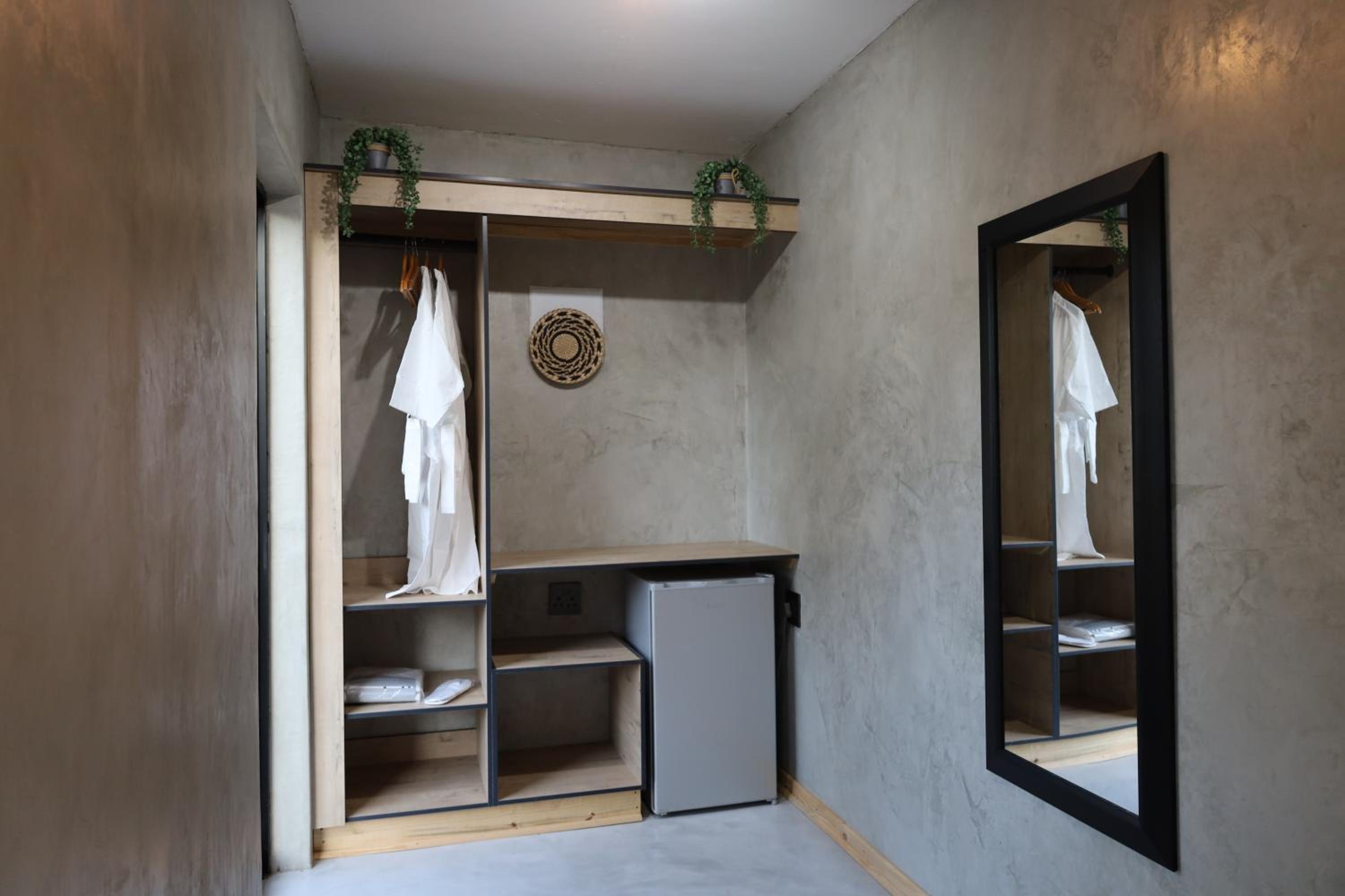 Premium Suite - Photo 10