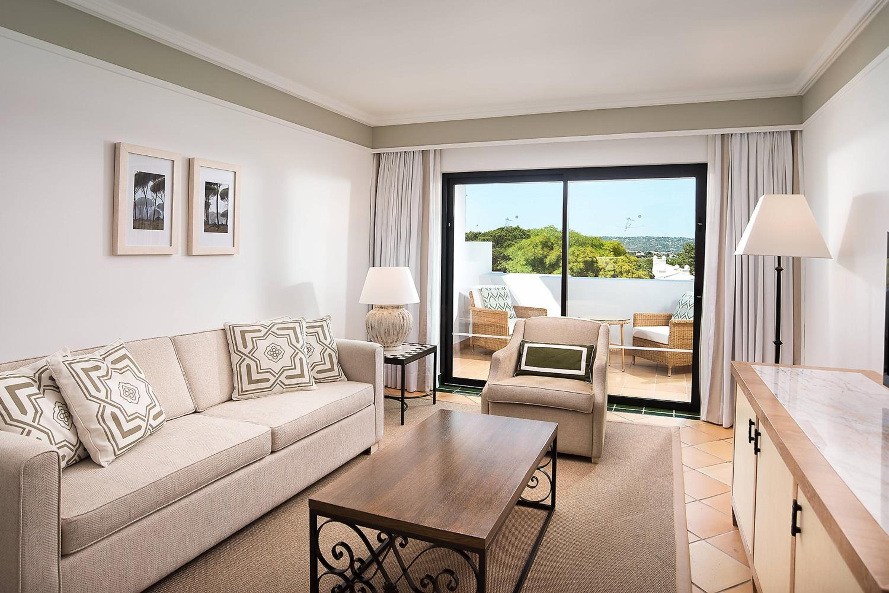 Duplex Queen Suite with Balcony and Resort View - Photo 3