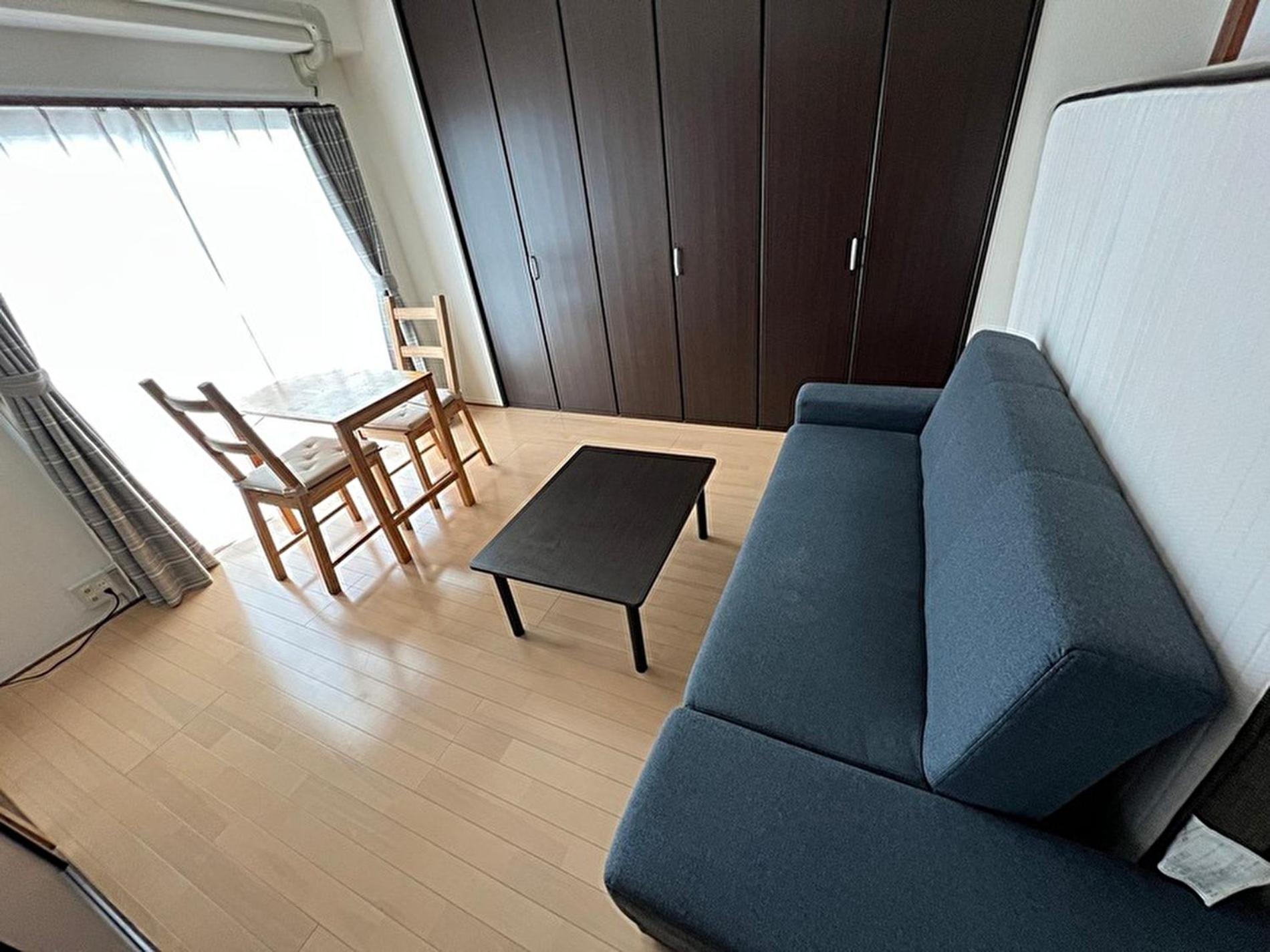 One-Bedroom Apartment photo 1