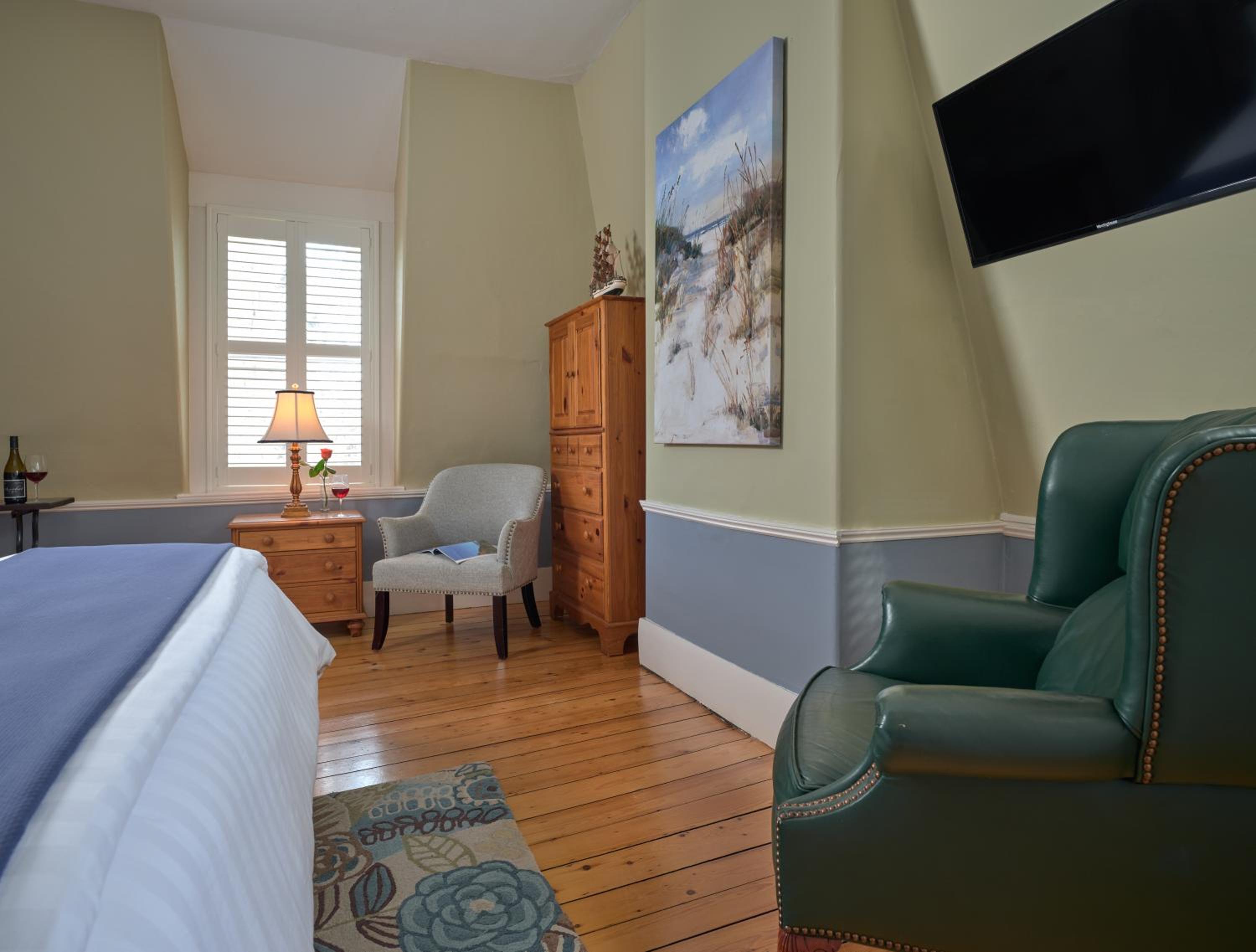 Deluxe King Room photo 3