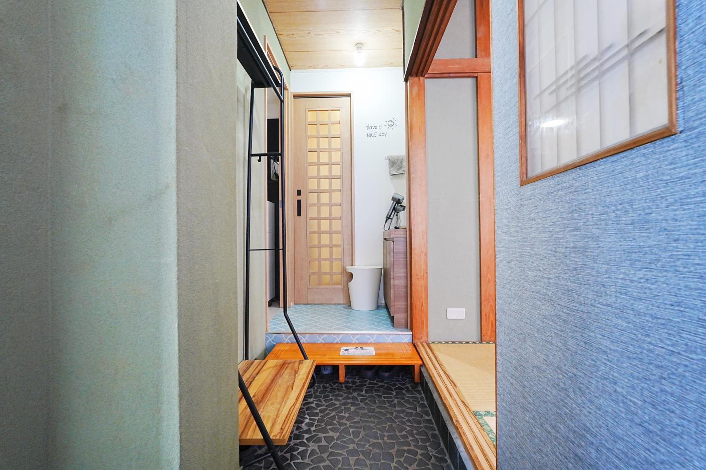 One-Bedroom Apartment - Photo 71
