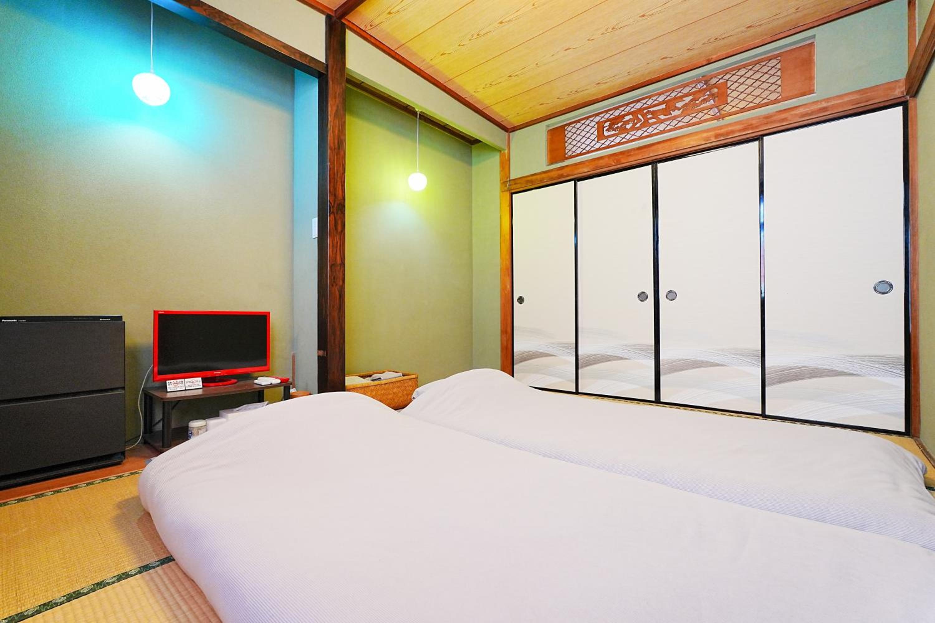One-Bedroom Apartment - Photo 105