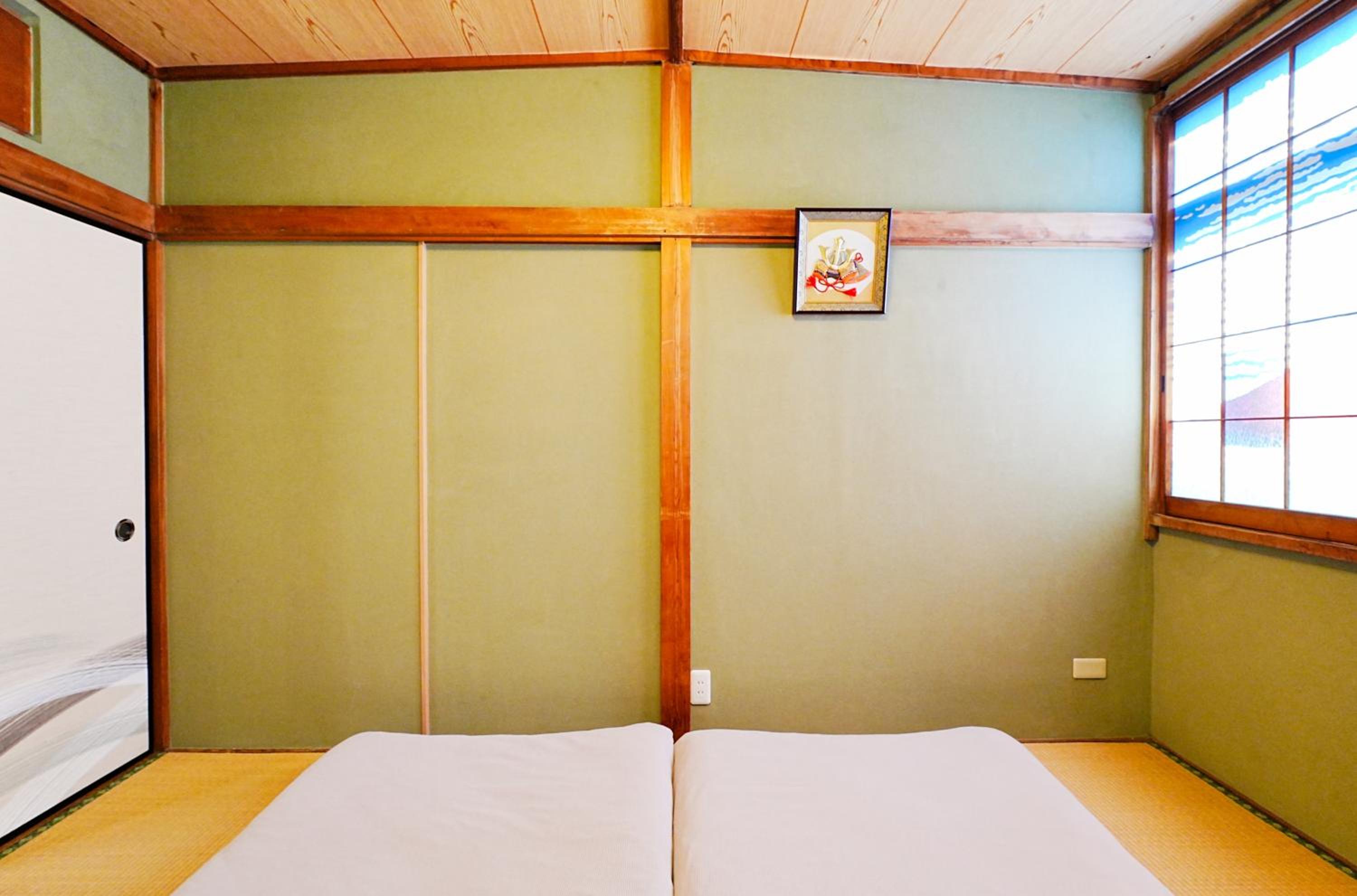 One-Bedroom Apartment - Photo 102