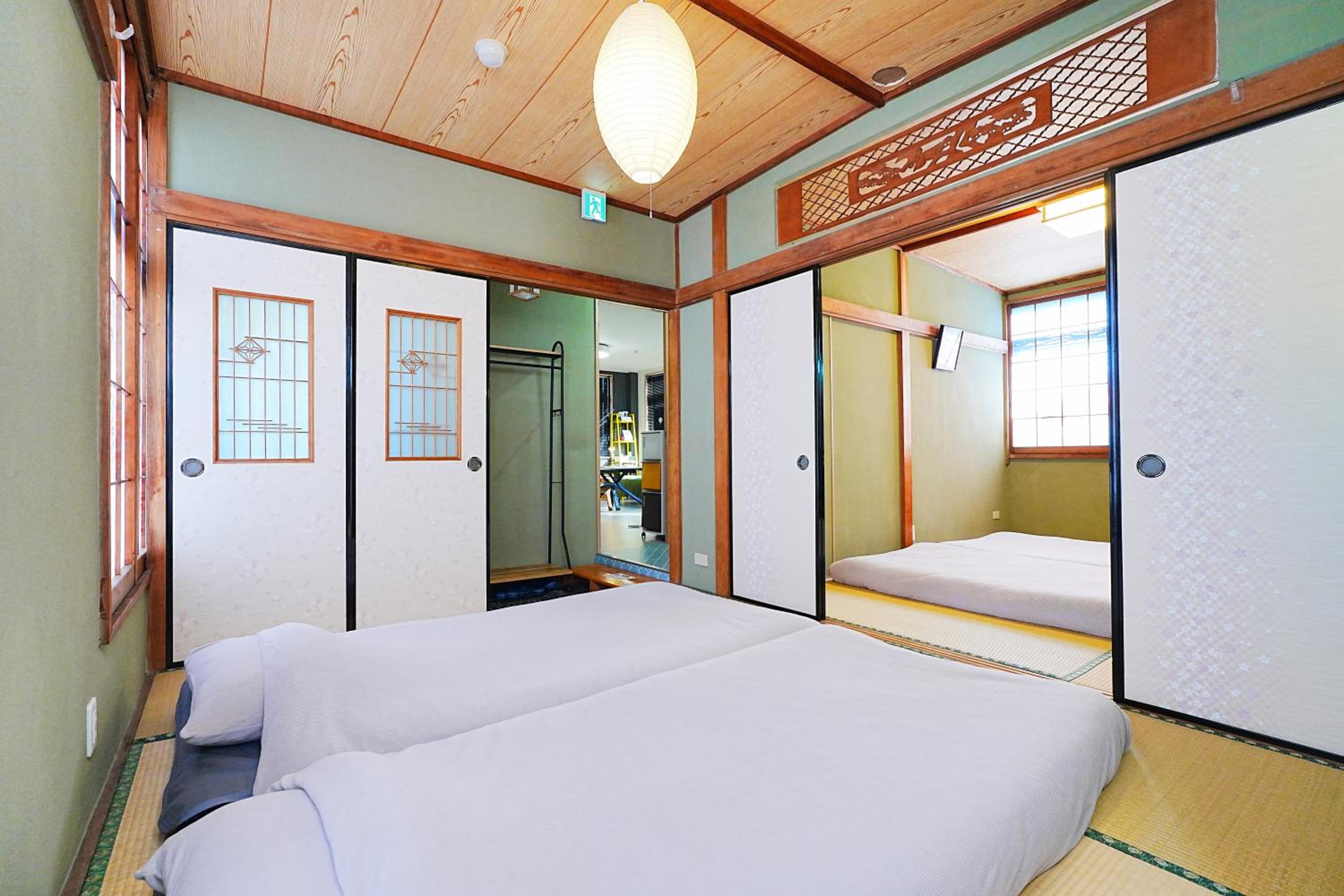 One-Bedroom Apartment - Photo 100