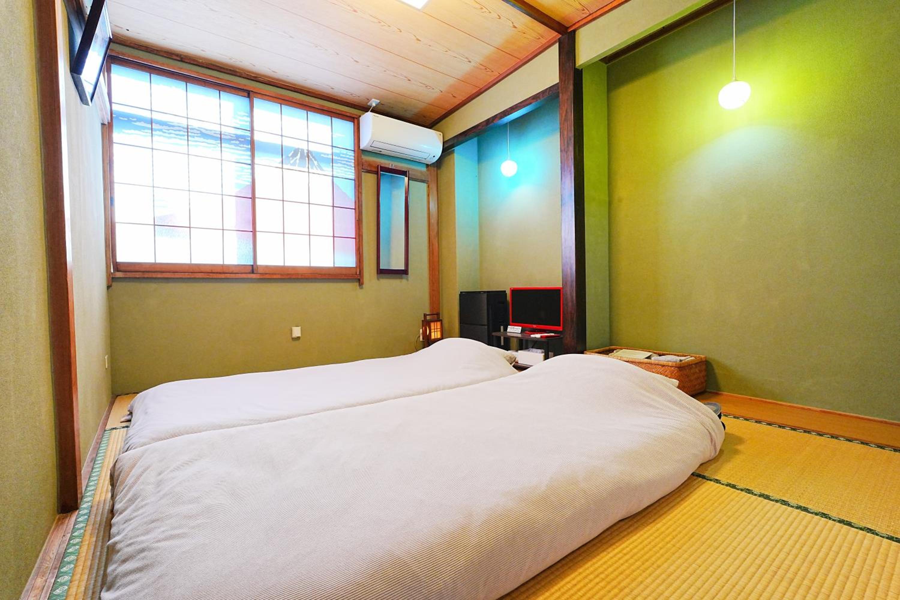 One-Bedroom Apartment - Photo 33