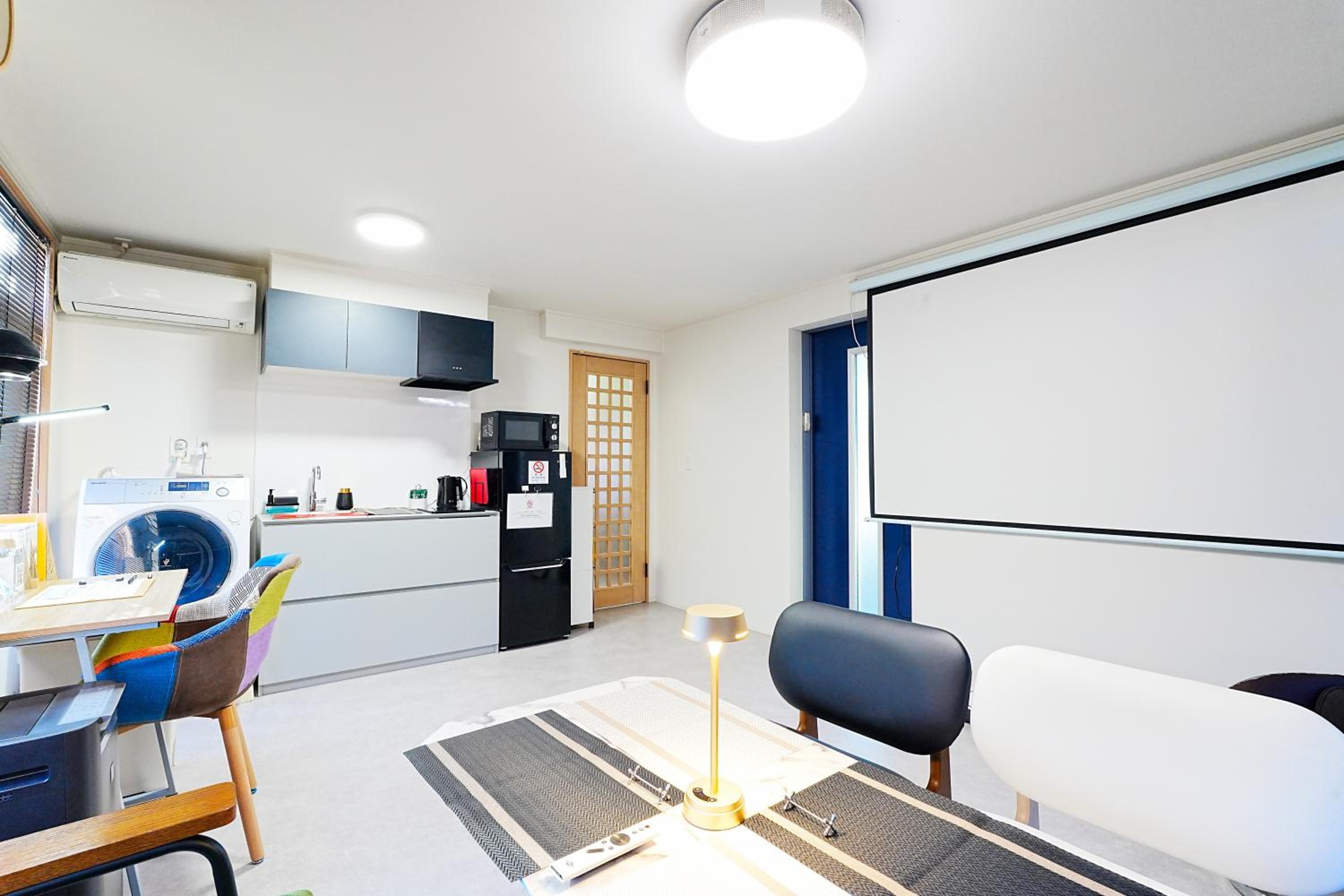 One-Bedroom Apartment - Photo 9
