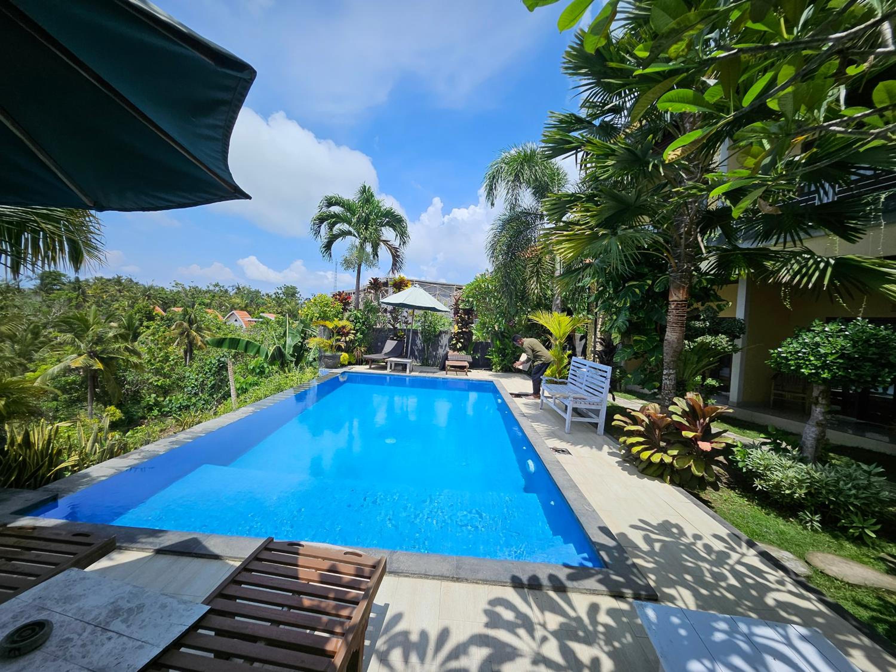 Double Room with Pool View - Photo 15