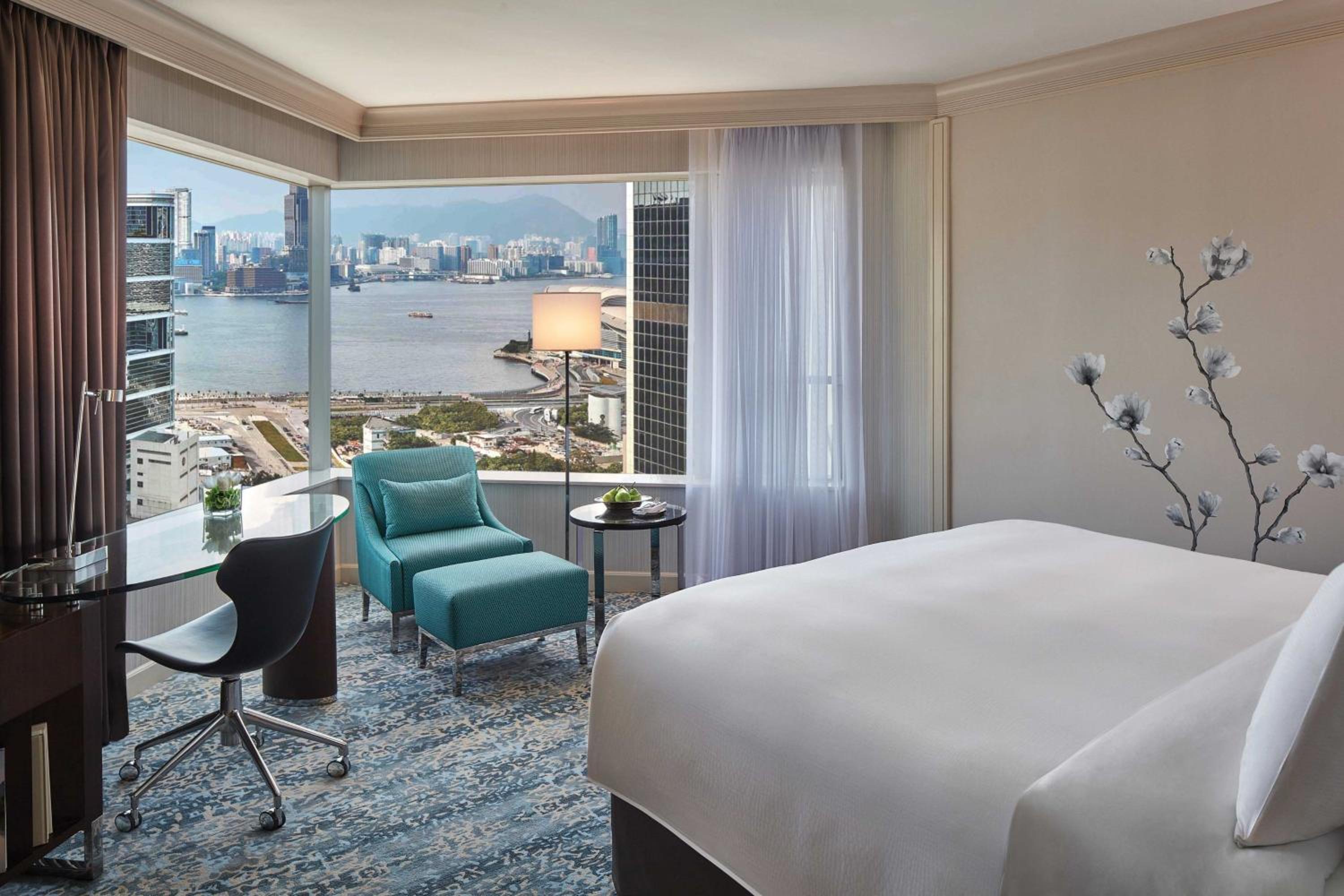 King Room with Partial Harbor View