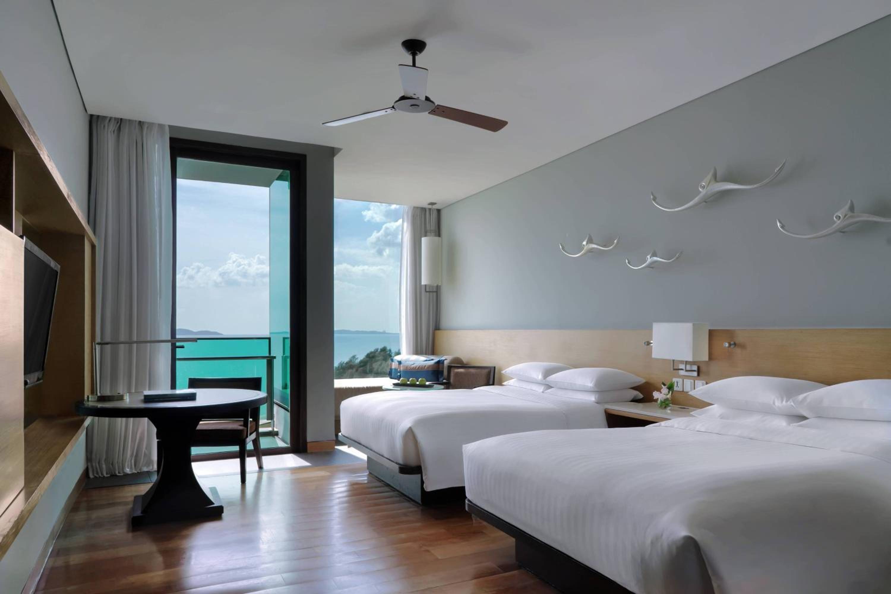 Deluxe Twin Room with Sea View