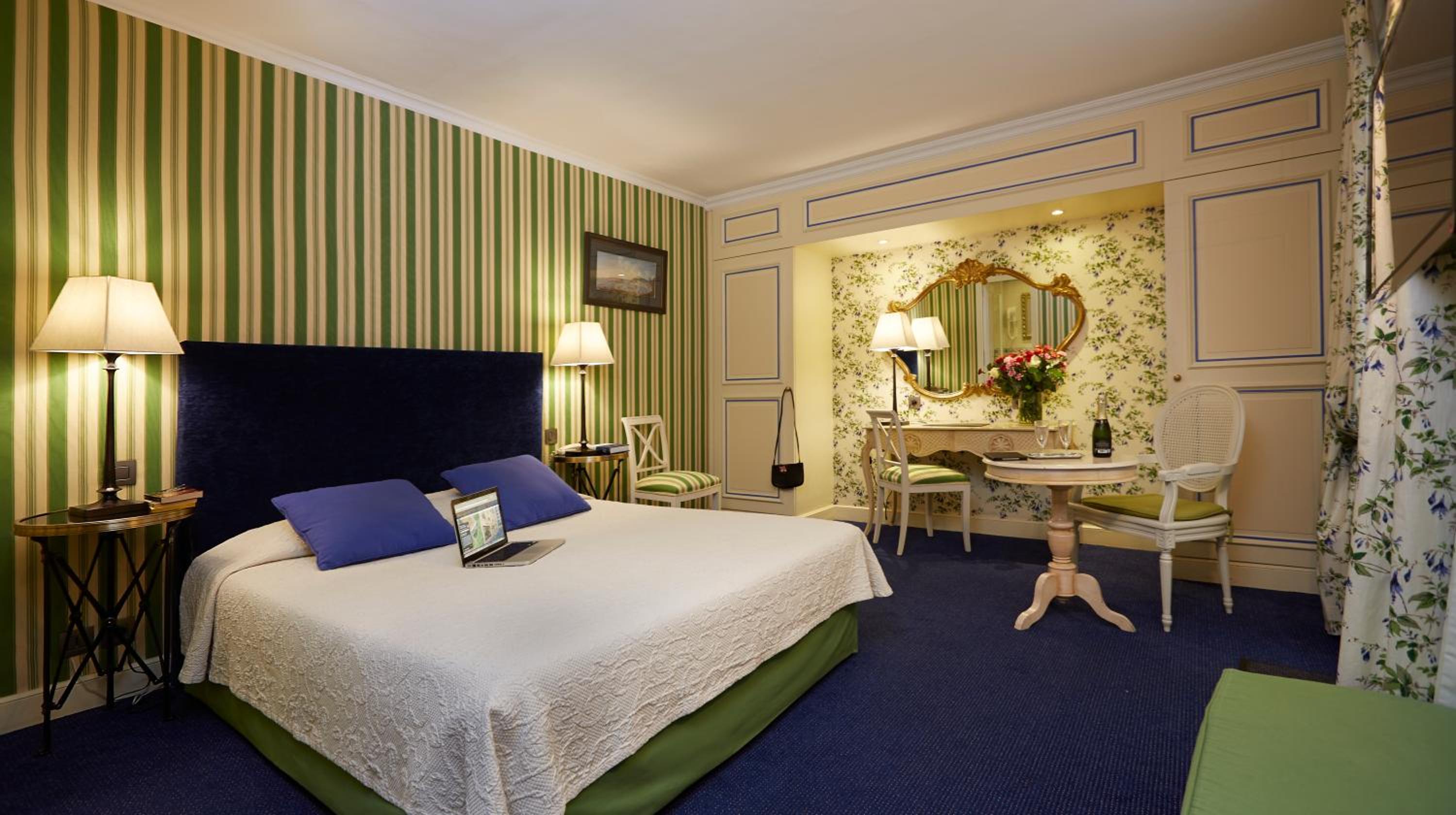 Deluxe Junior Suite with Terrace photo 3