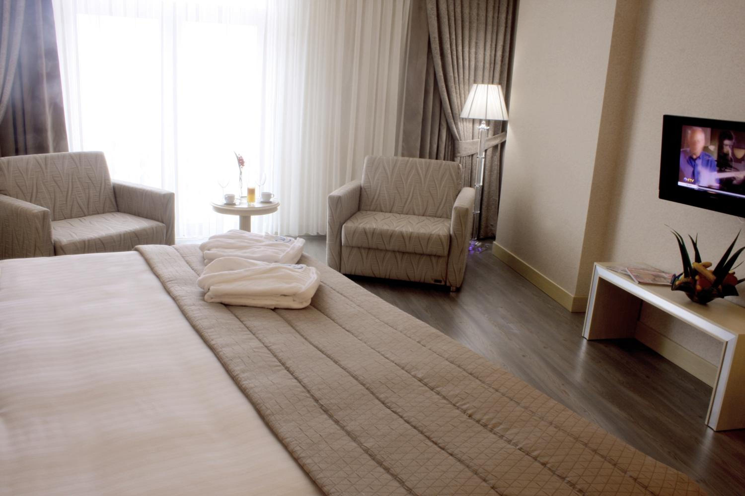 Exclusive Room - Photo 8