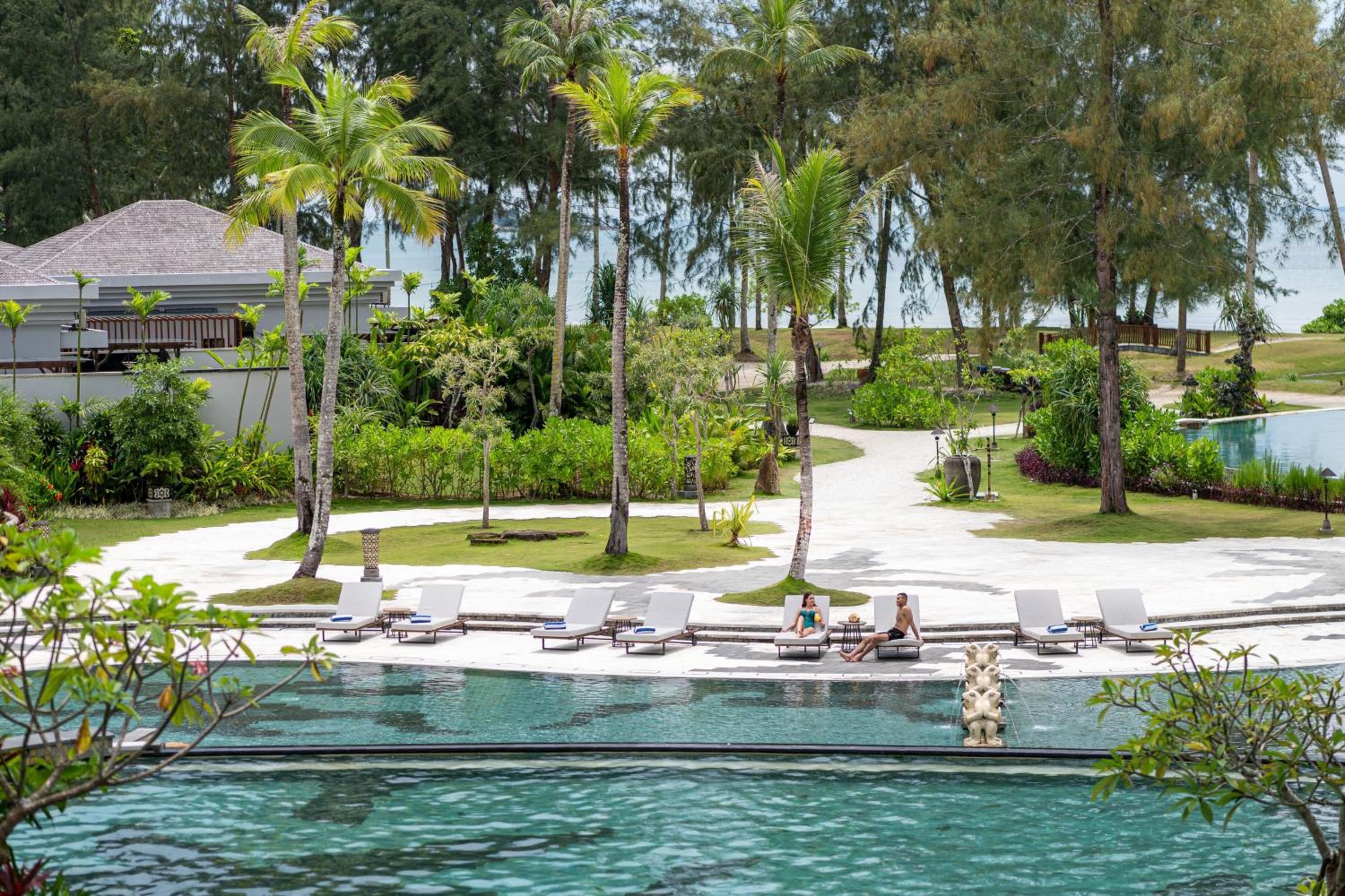 Cabana King, Pool View, Terrace - Photo 4