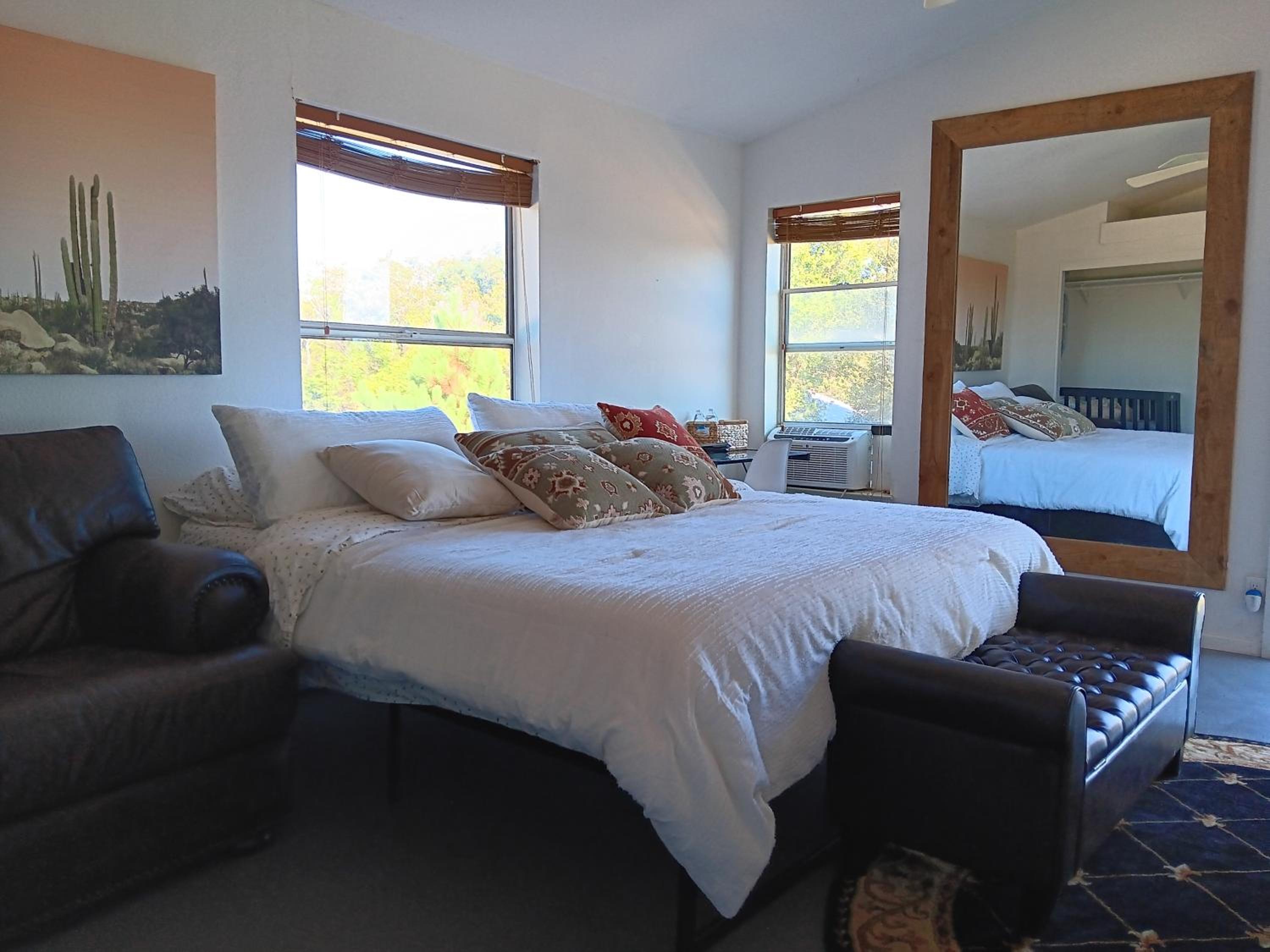 Three-Bedroom House photo 1