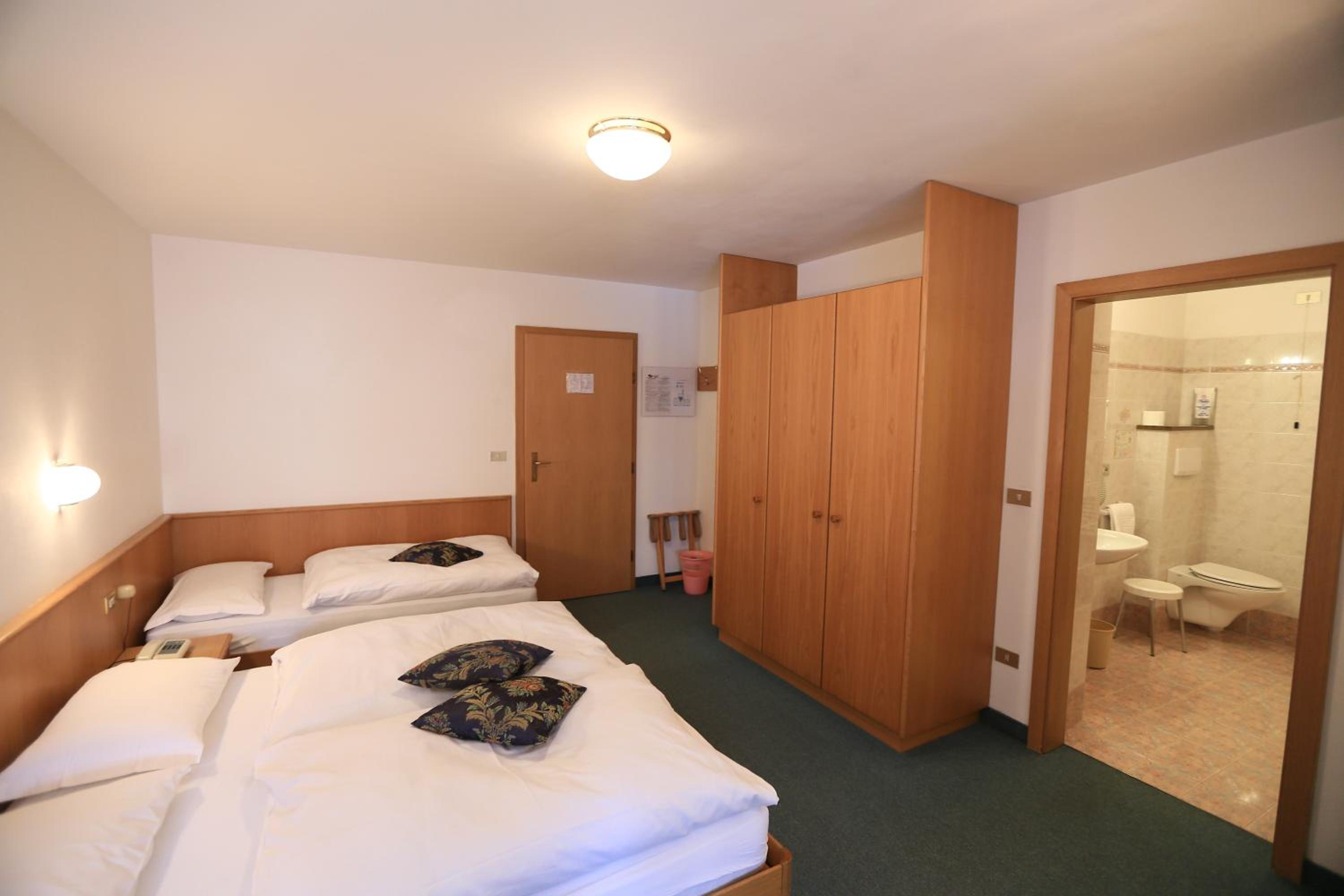 Triple Room - Photo 4