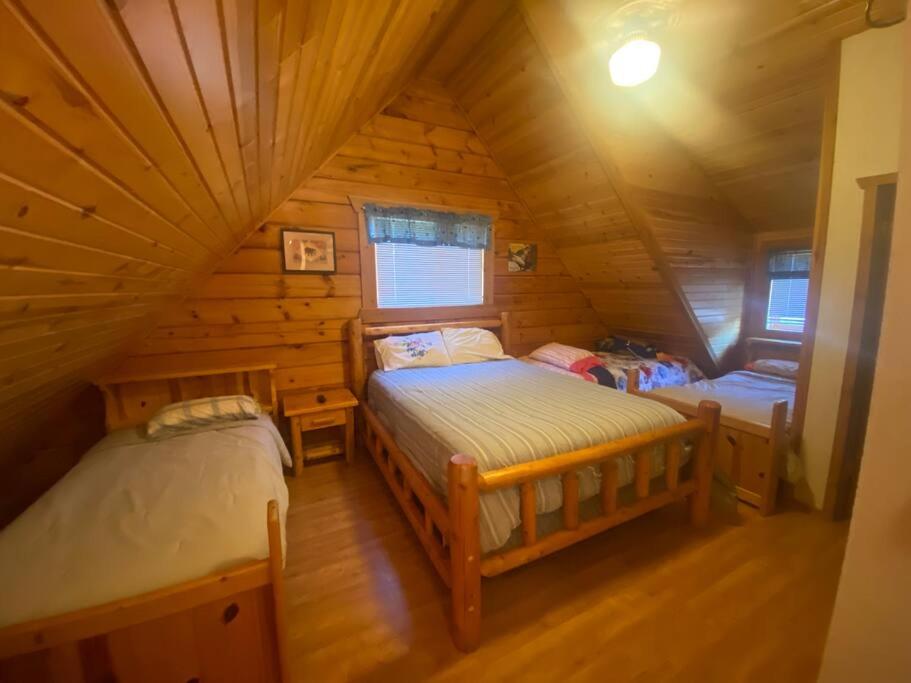 Three-Bedroom House photo 1