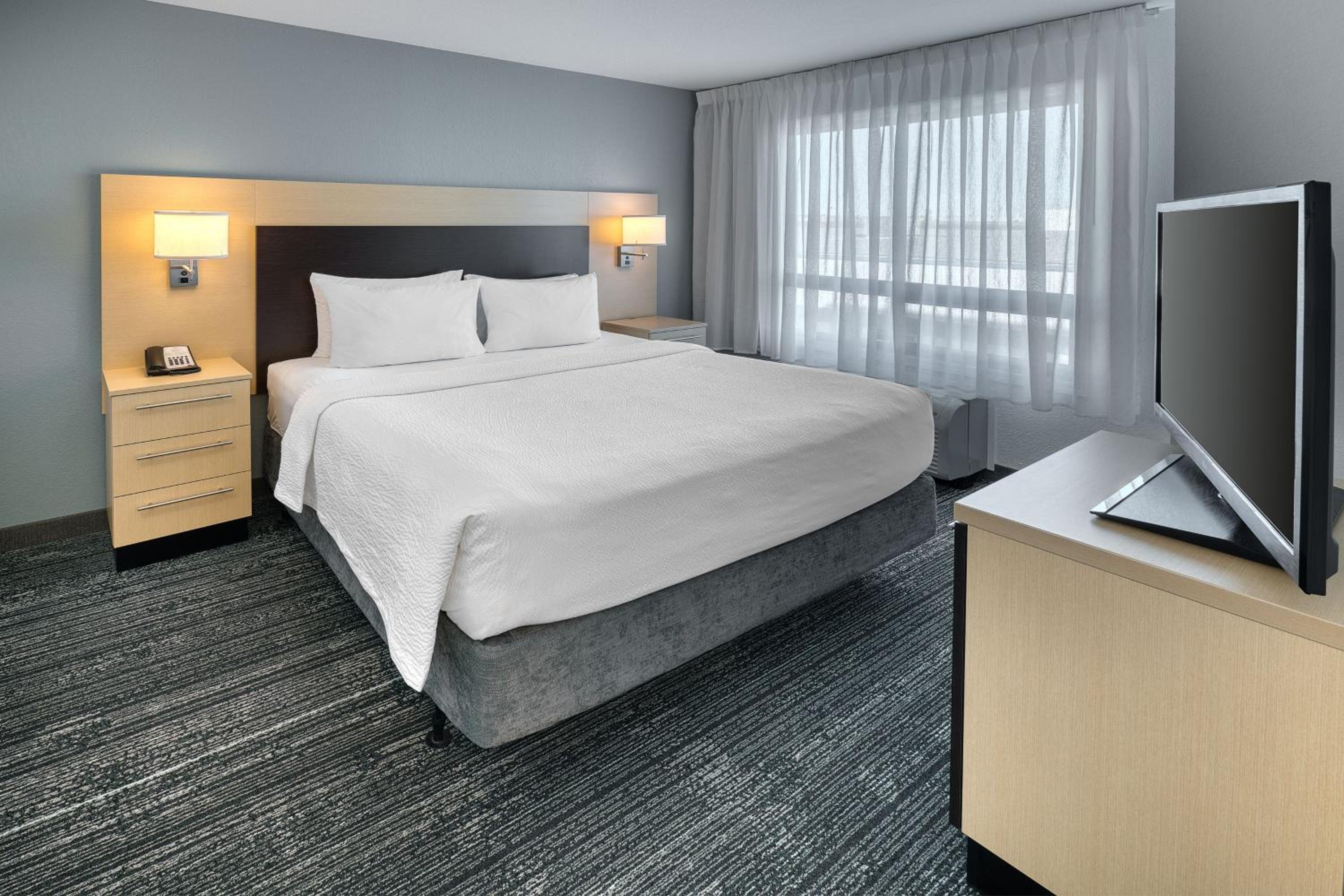 Two-Bedroom Suite photo 2