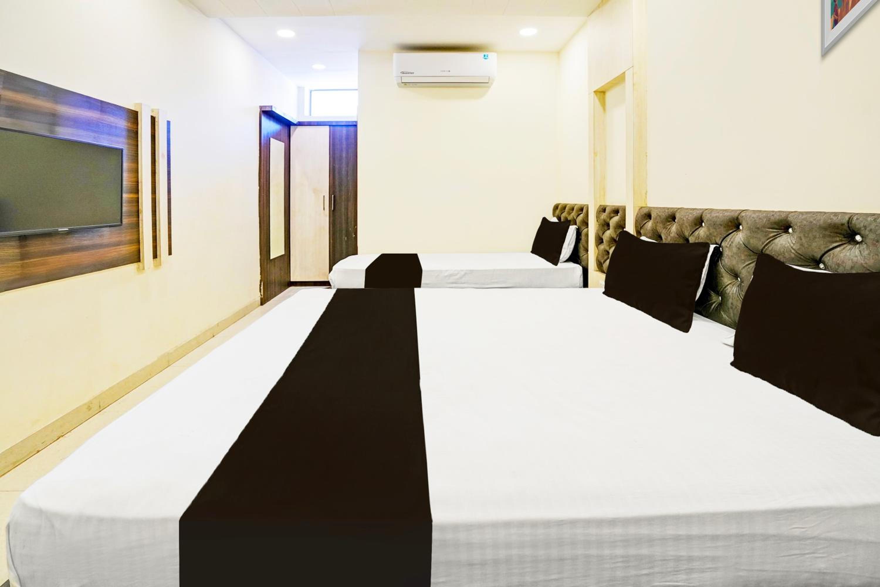 Classic Triple Room