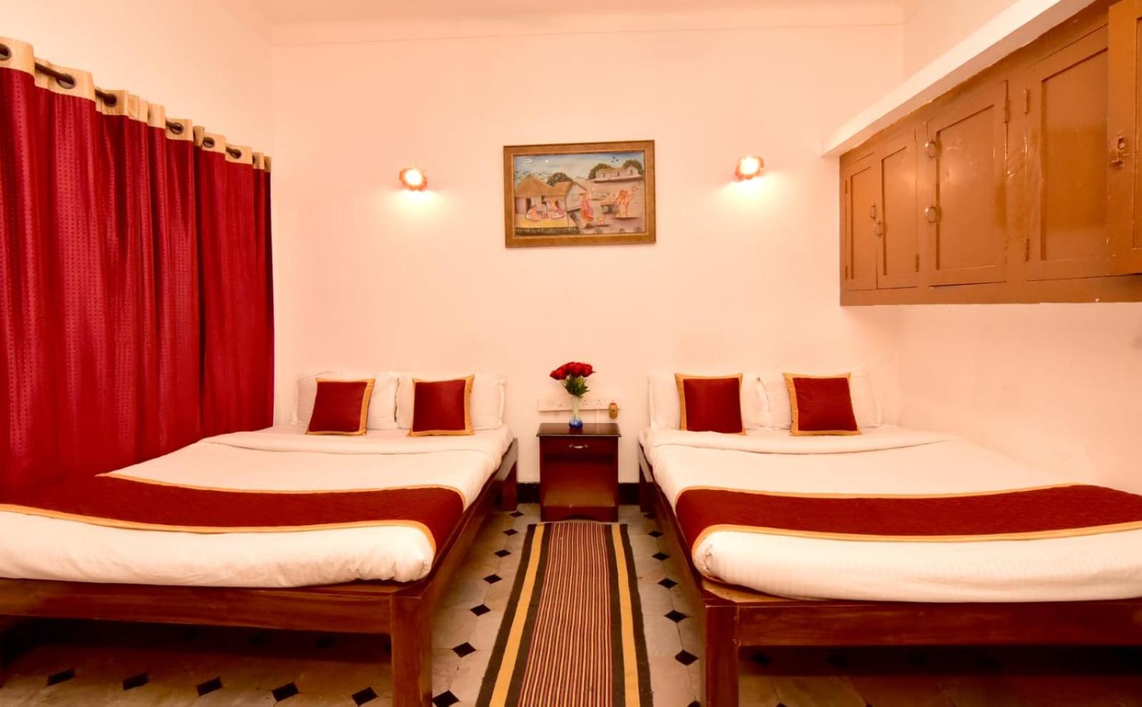Deluxe Family Room - Photo 1